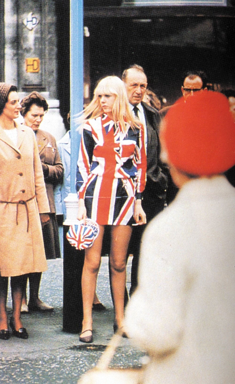 スウィンギング ロンドン 巻頭エッセイ 長澤 均 熱狂から落陽へ ユース クウェイクの10年 Mauve Cabinet モーヴ キャビネット Note スウィンギング ロンドン 巻頭エッセイ 長澤 均 熱狂から落陽へ ユース クウェイクの10年 Mauve Cabinet モーヴ キャビネット Note