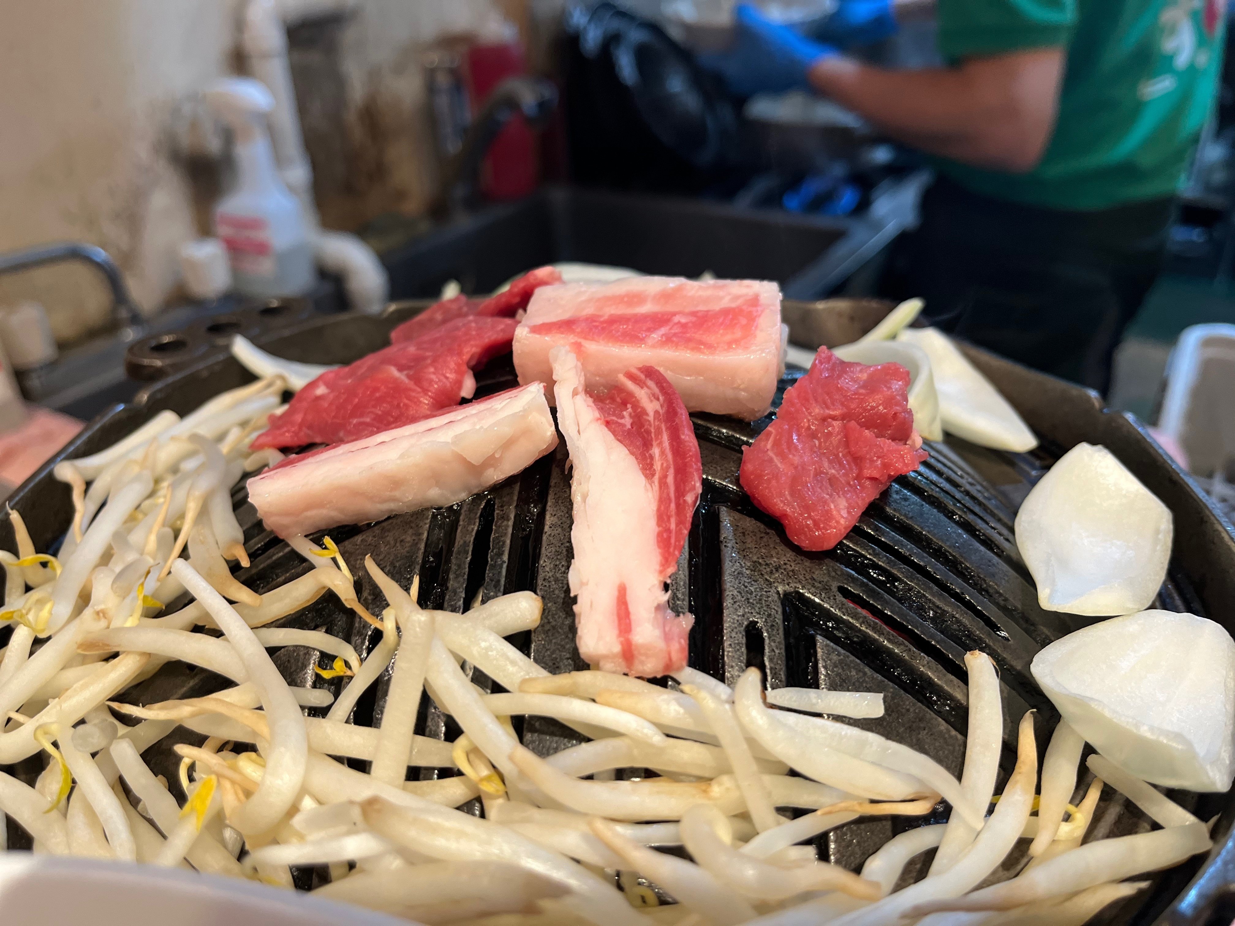 北海道ジンギスカン】うまいうまいとは聞いていたが本当にうまい