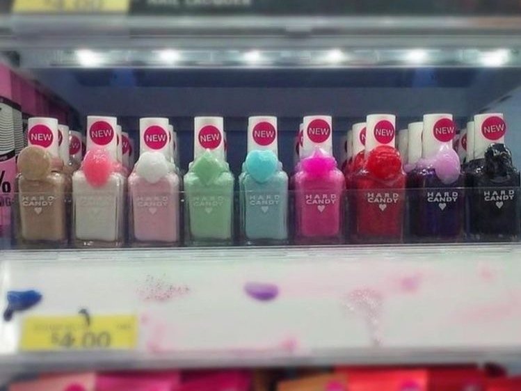 セルフジェルネイル始めました｜佐久間ゆい