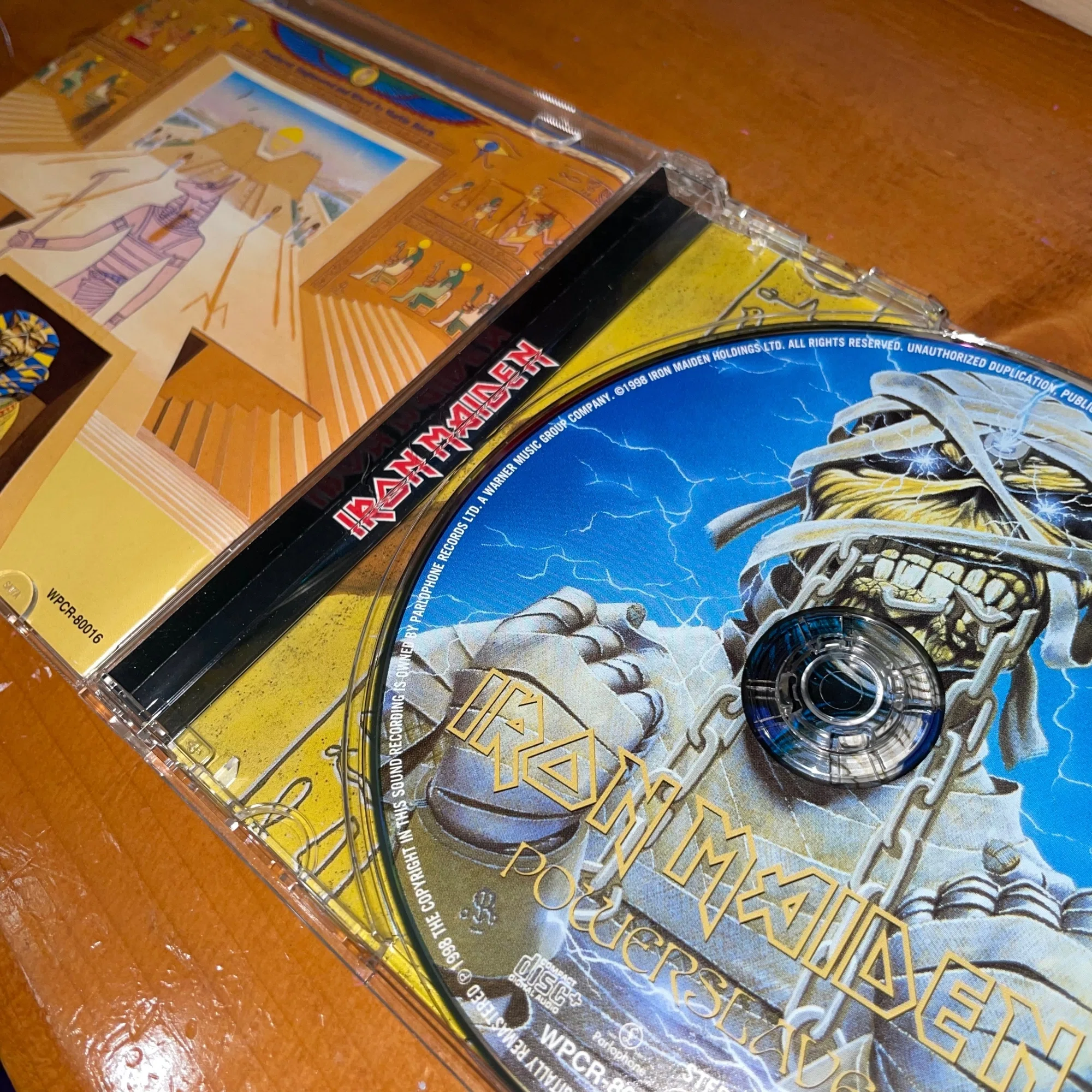 IRON MAIDEN の『Powerslave』を聴いてみた編｜内山 結愛