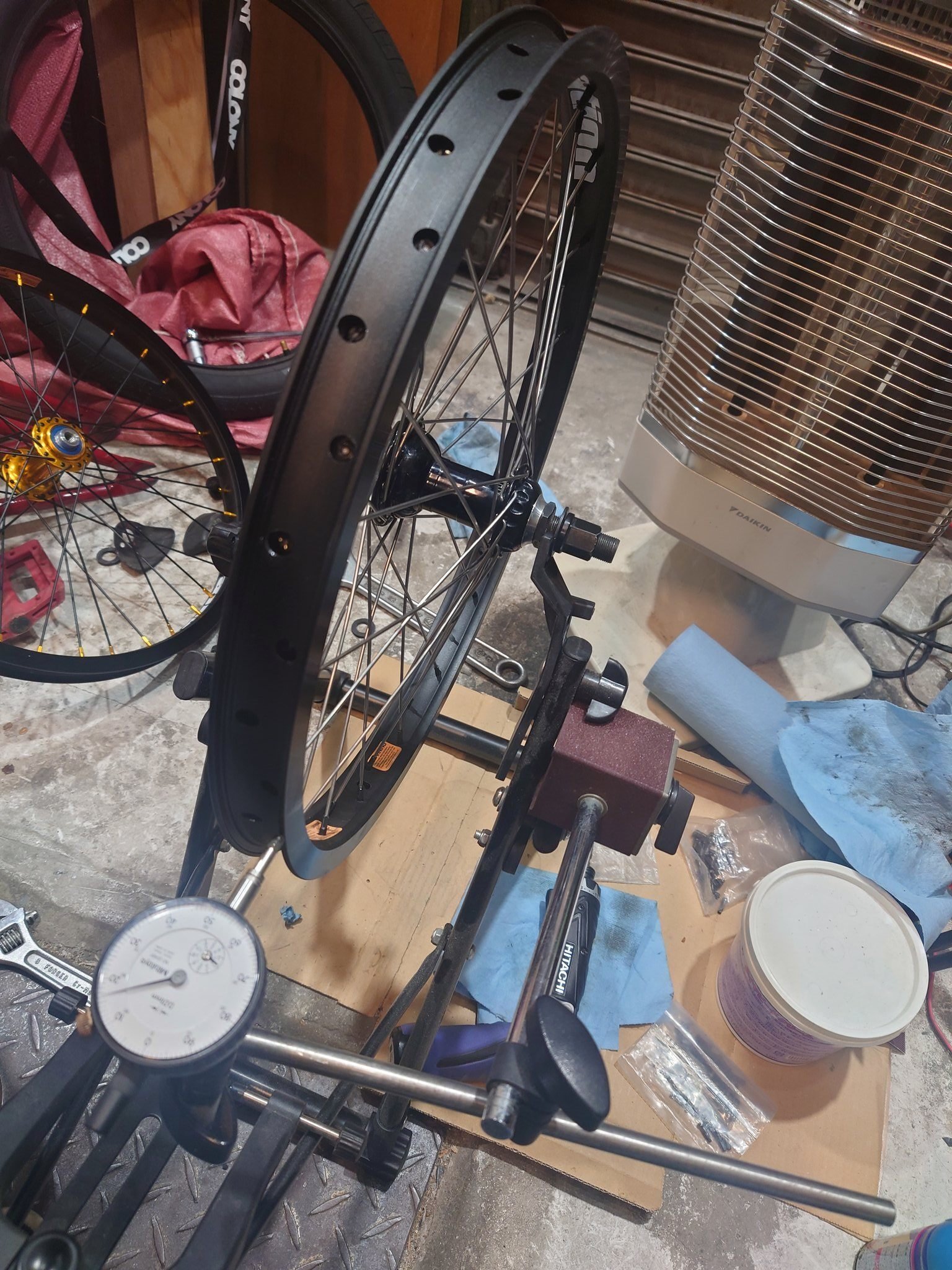 丈夫でメンテサイクルの長いBMXのホイールを組む｜AngelicaNigo