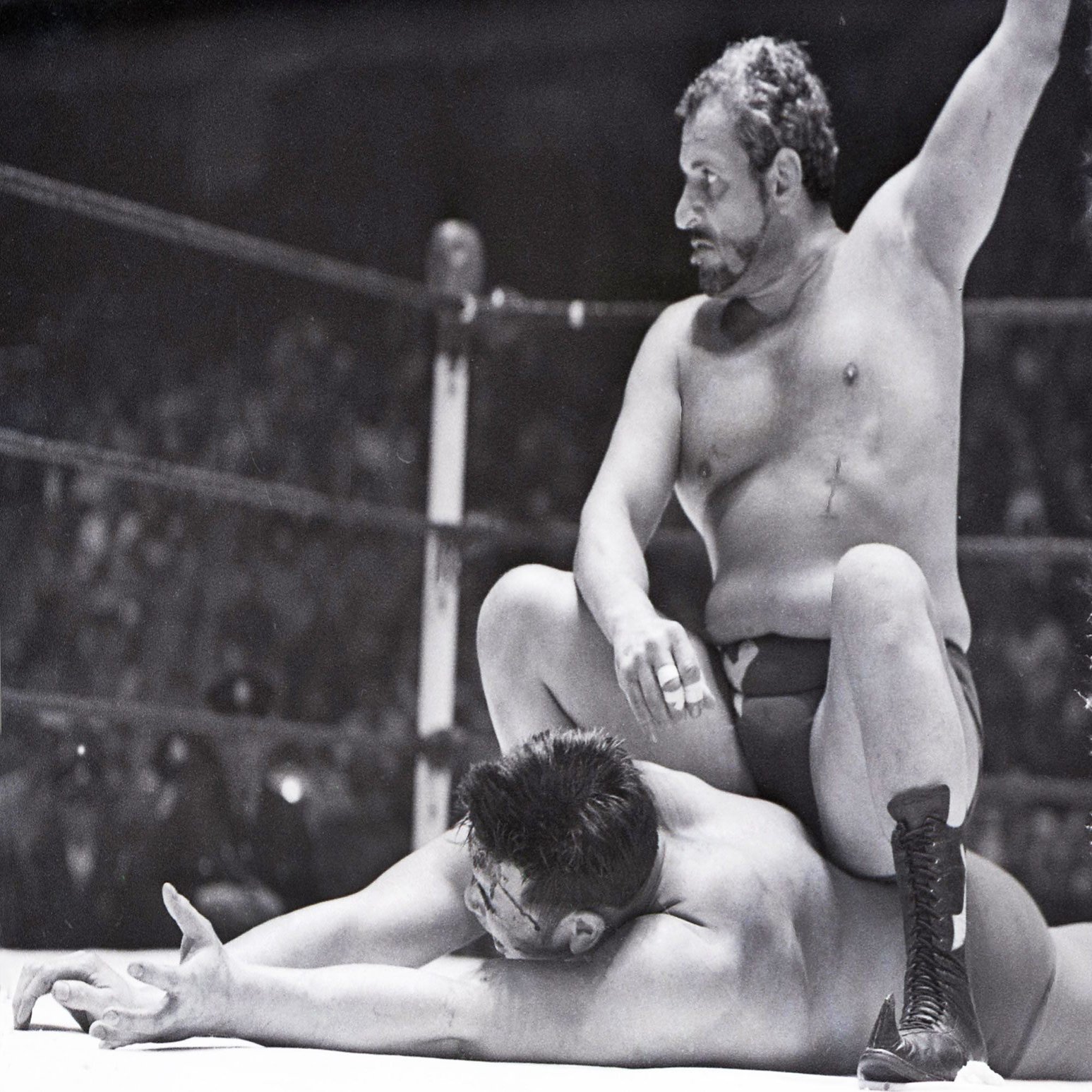 水温０度の河口湖で平然と泳いだ猪木さんは 野生児 坂口征二連載 15 東スポnote