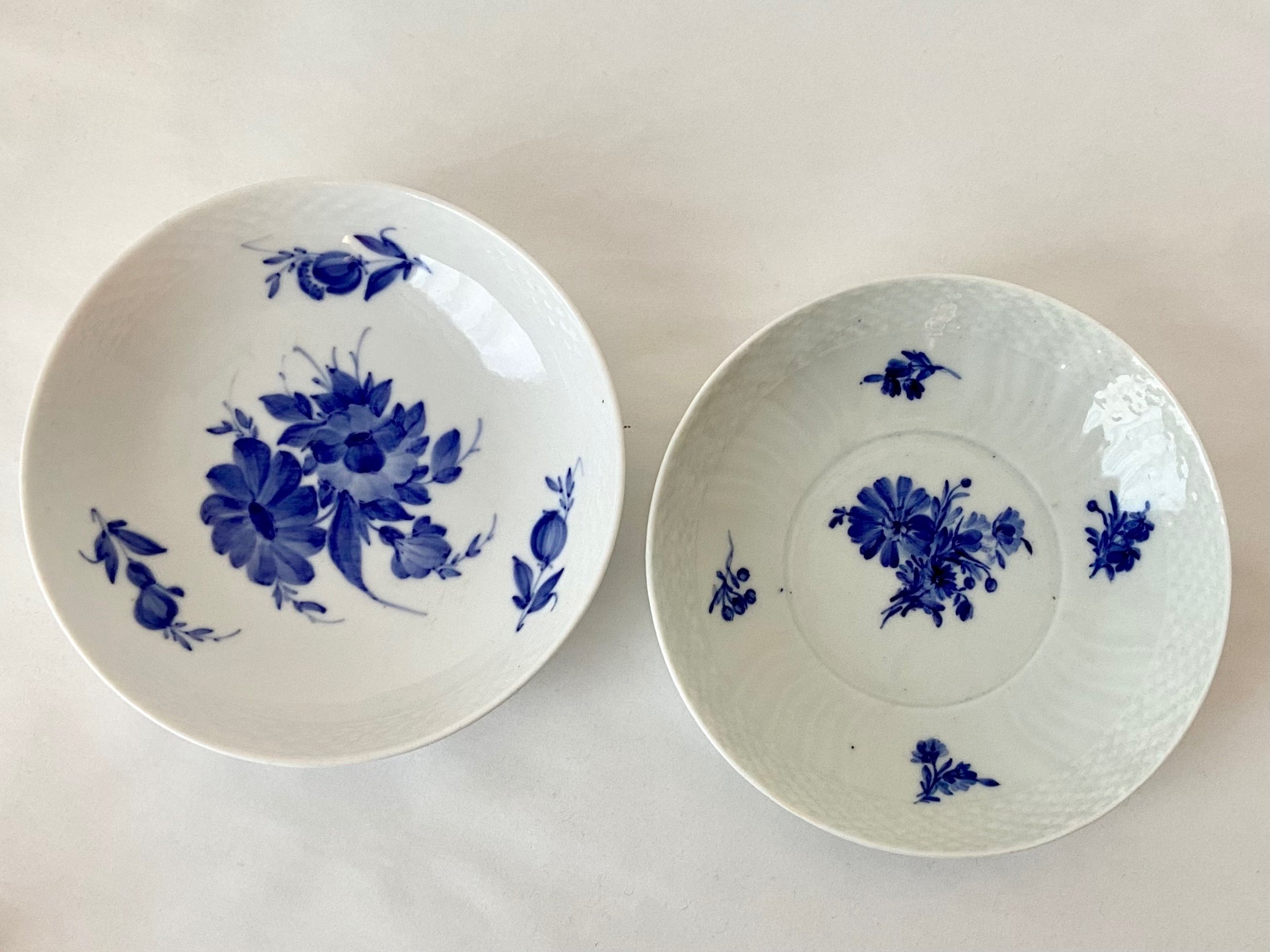 18世紀末と19世紀中頃のロイヤルコペンハーゲン製ブルーフラワー