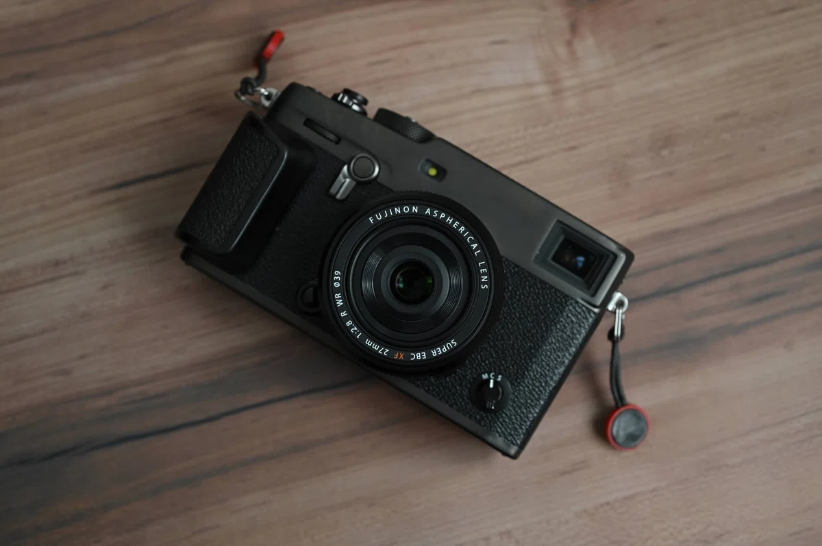 パンケーキ】XF27mmF2.8 R WR x X-PRO3｜pepepe