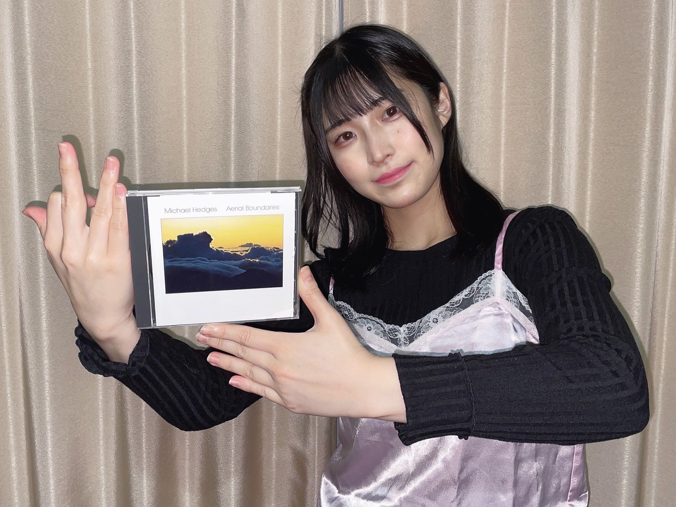 Michael Hedges の『Aerial Boundaries』を聴いてみた編｜内山 結愛