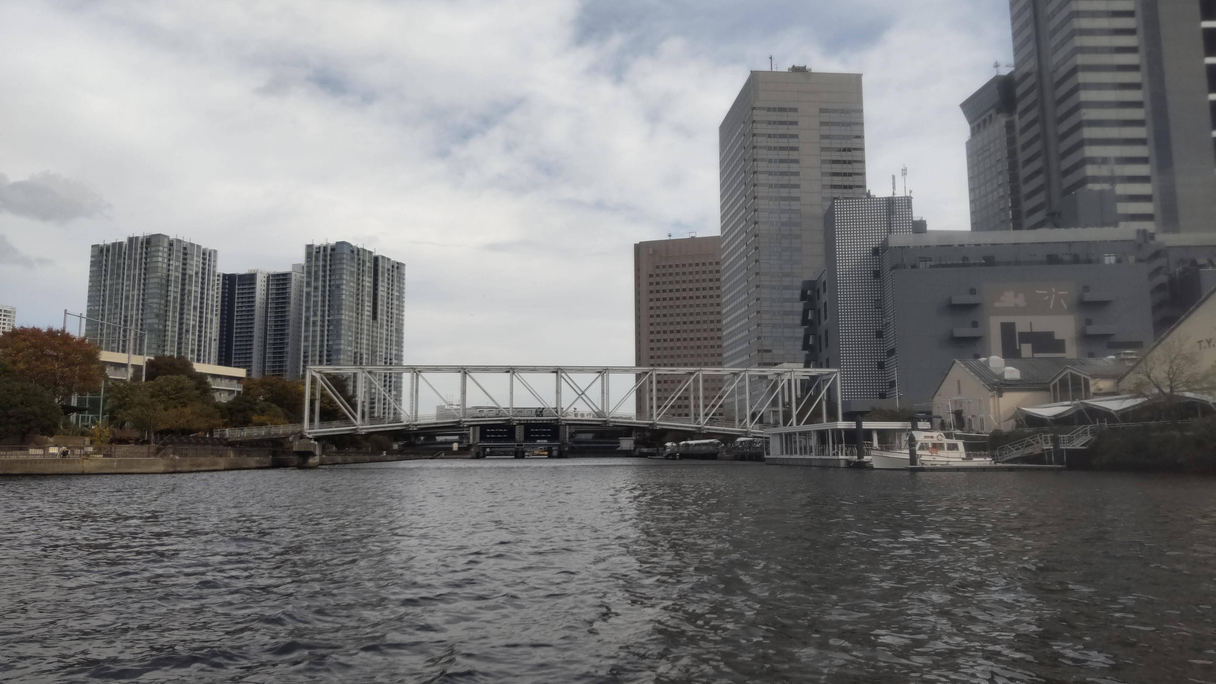 東京の水辺をめぐる＞③運河をめぐる舟遊び（中編：品川周辺を進む