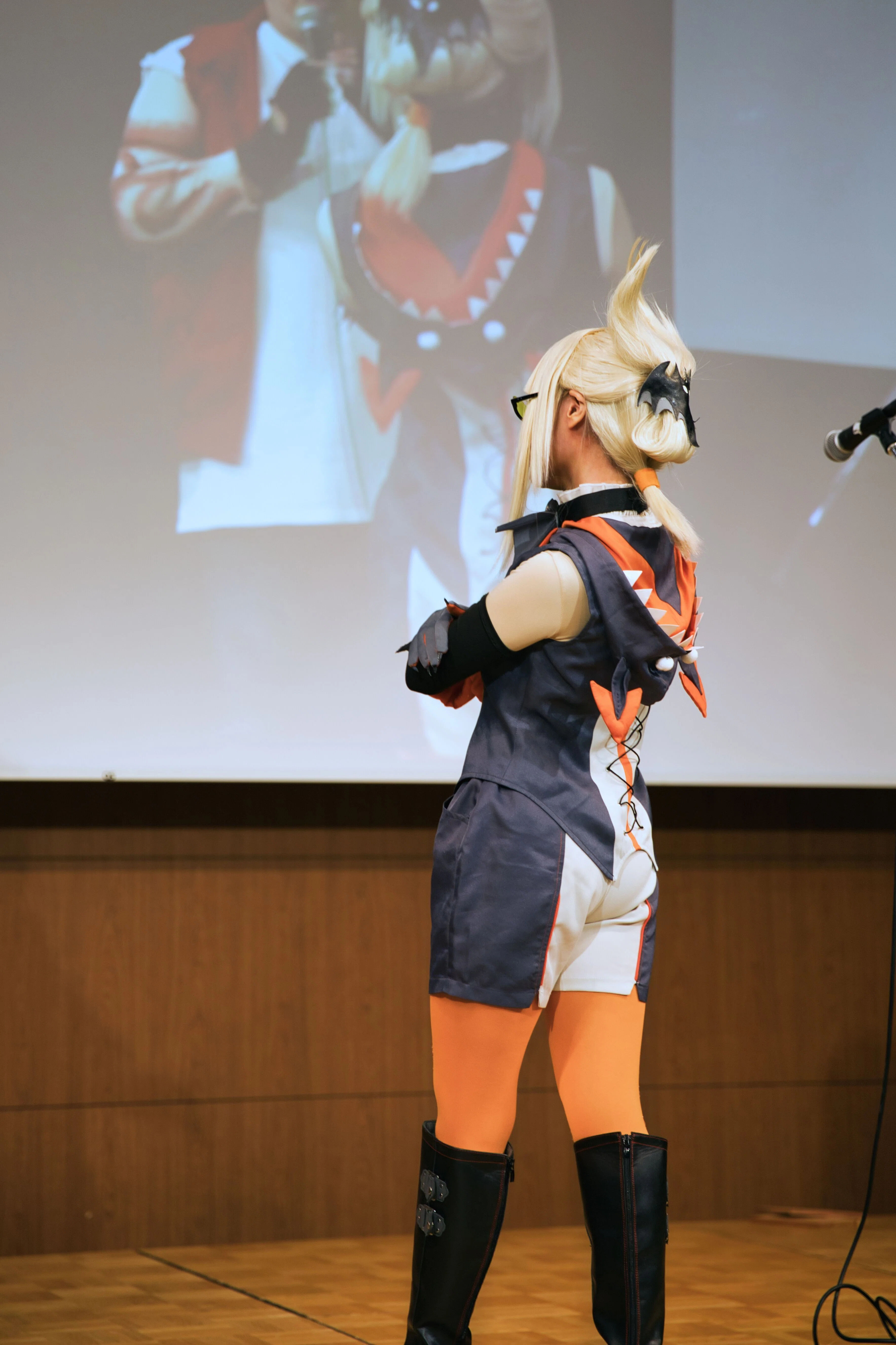 コスプレ衣装 kyo KOF15】KOFes2022フォトレポートその3コスプレステージ後編【EOS RP