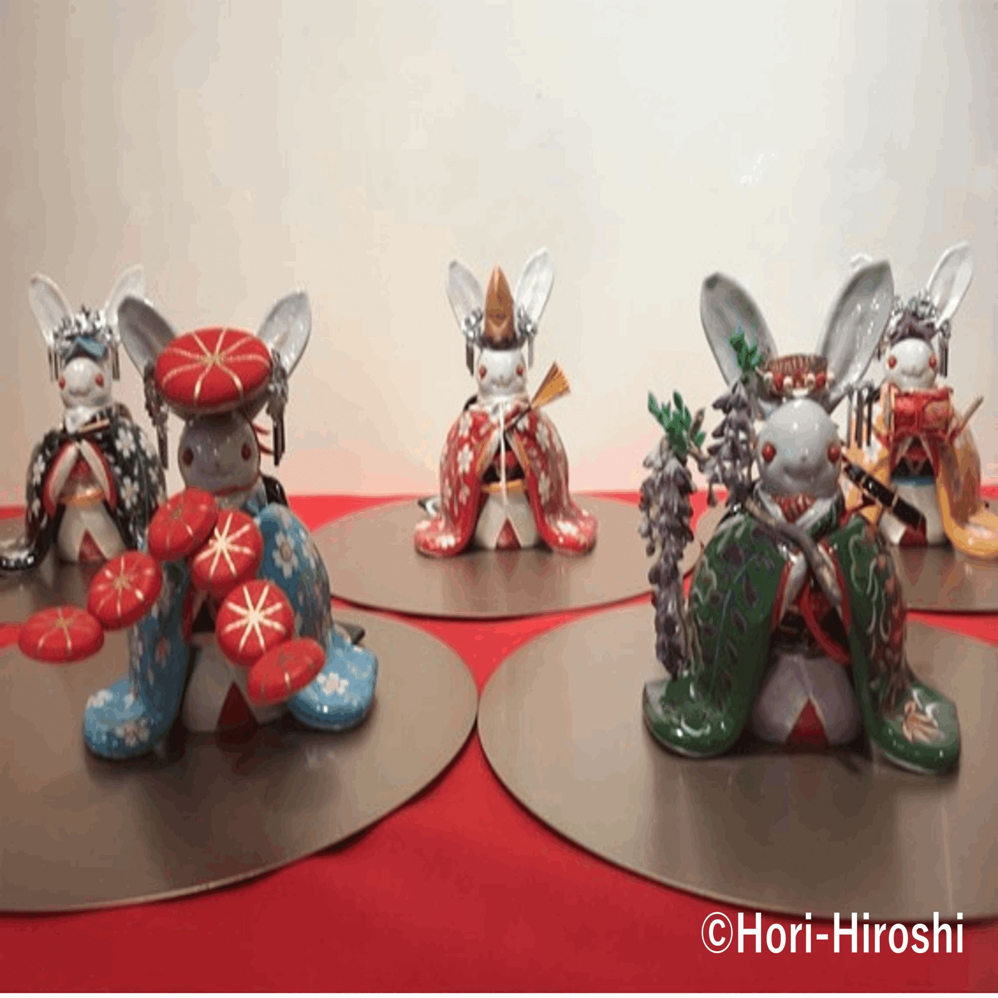 サイン会開催！世界的人形作家「ホリ・ヒロシ—招きうさぎ人形展