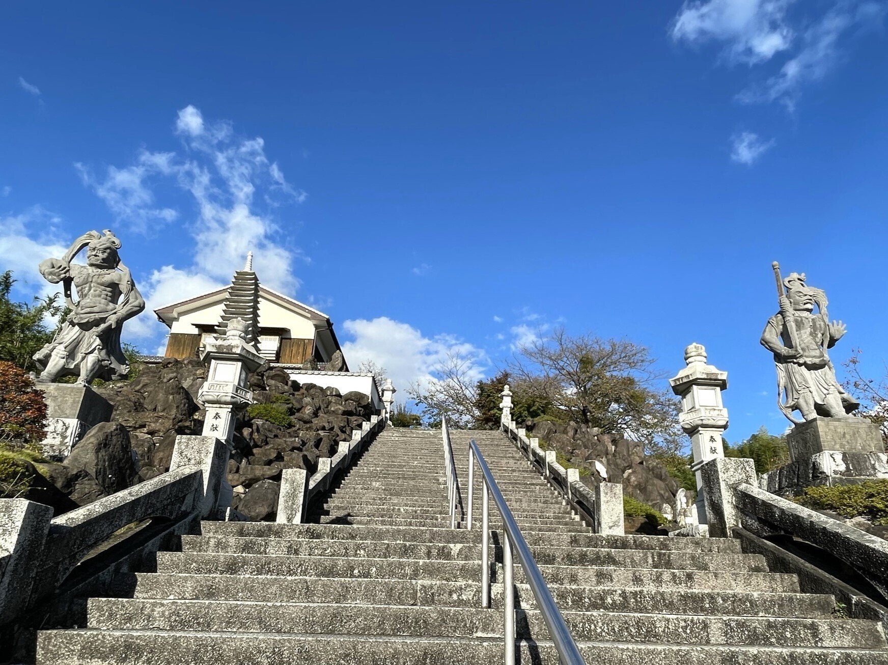 車でお遍路」別格6番札所 龍光院(霊場開創発願の札所)|旅いこ 車でお遍路」別格6番札所 龍光院(霊場開創発願の札所)|旅いこ