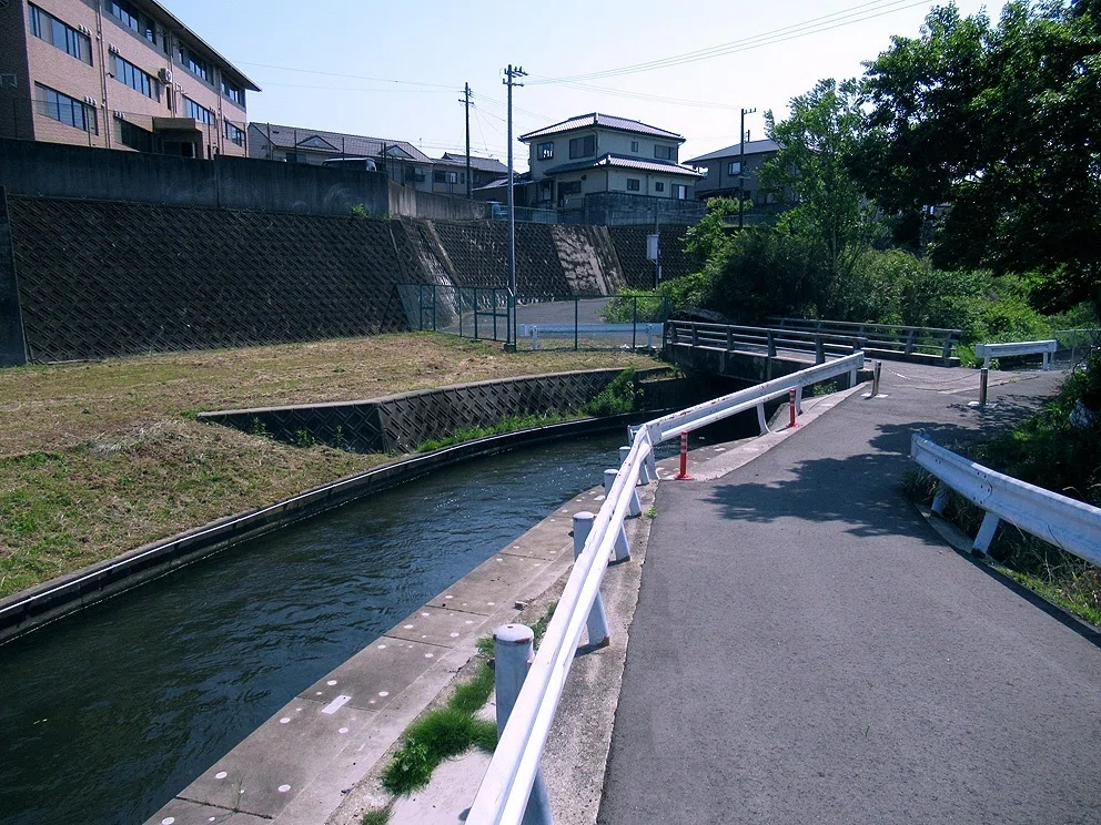 麻生田町大橋遺跡 土偶A 129：消滅した牟呂松原幹線水路｜山乃辺 時久