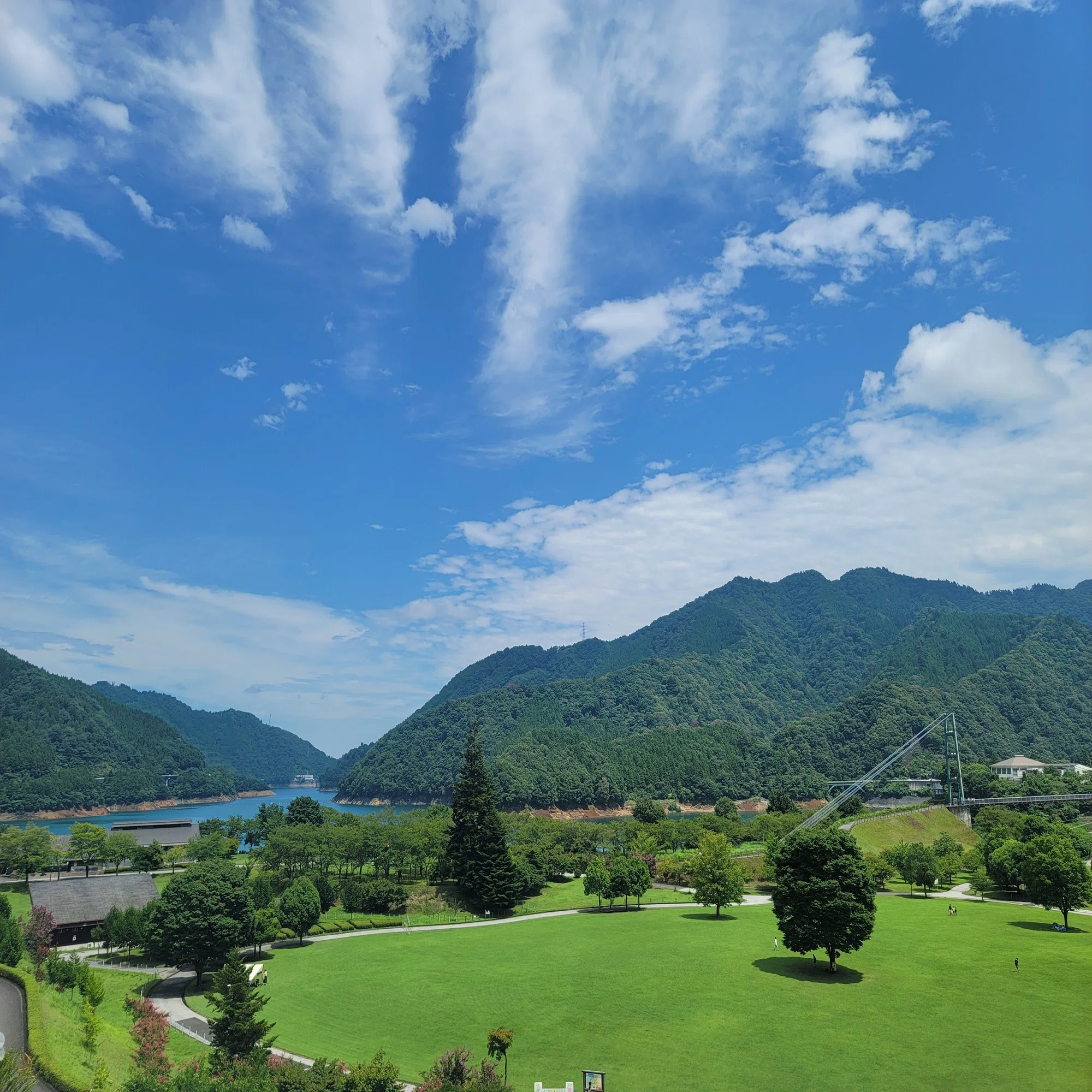 村の宮ヶ瀬湖畔にある伝統的古民家の御宿 -A traditional Japanese 