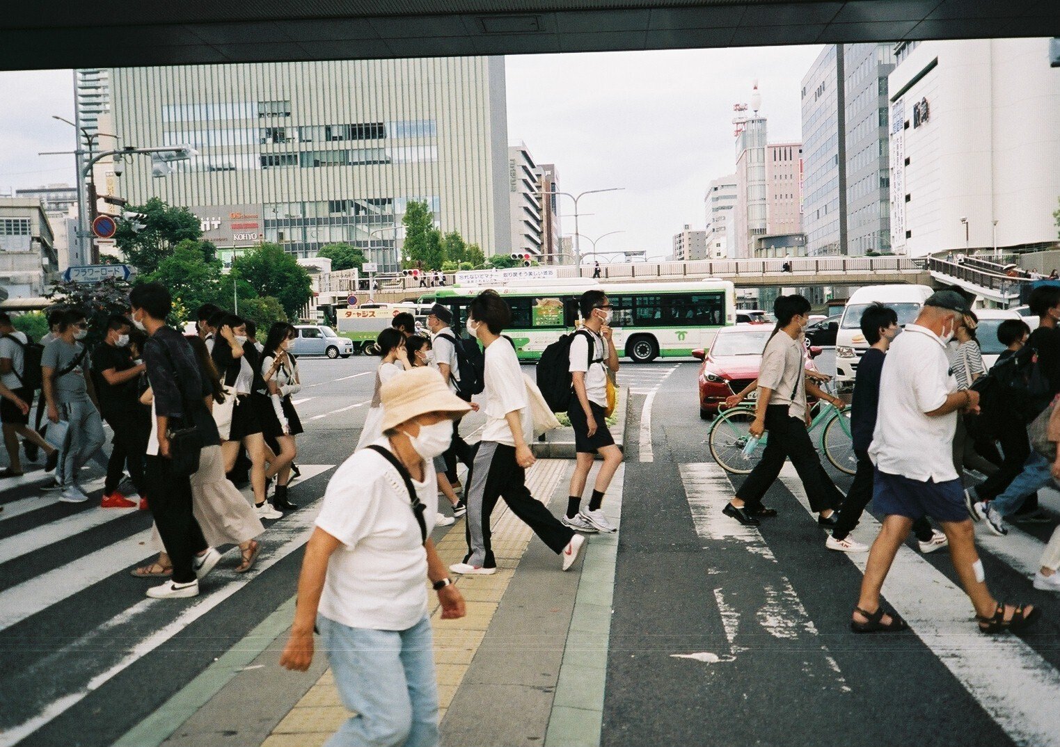 MINOLTA Capios 130S / FUJIFILM C200｜Peacock Film Store