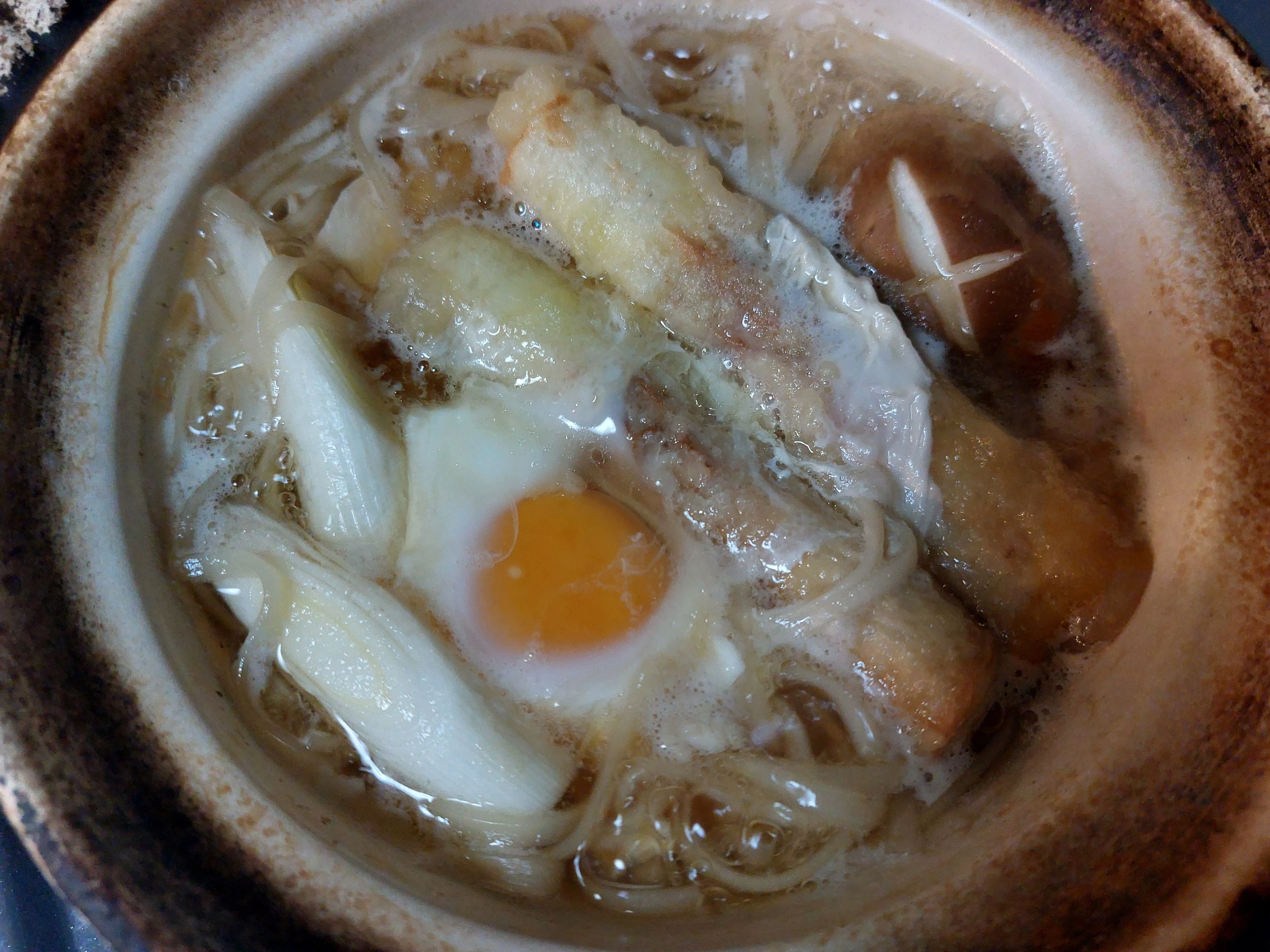 鍋焼きうどんは全国共通やわらかい。｜tokeiya
