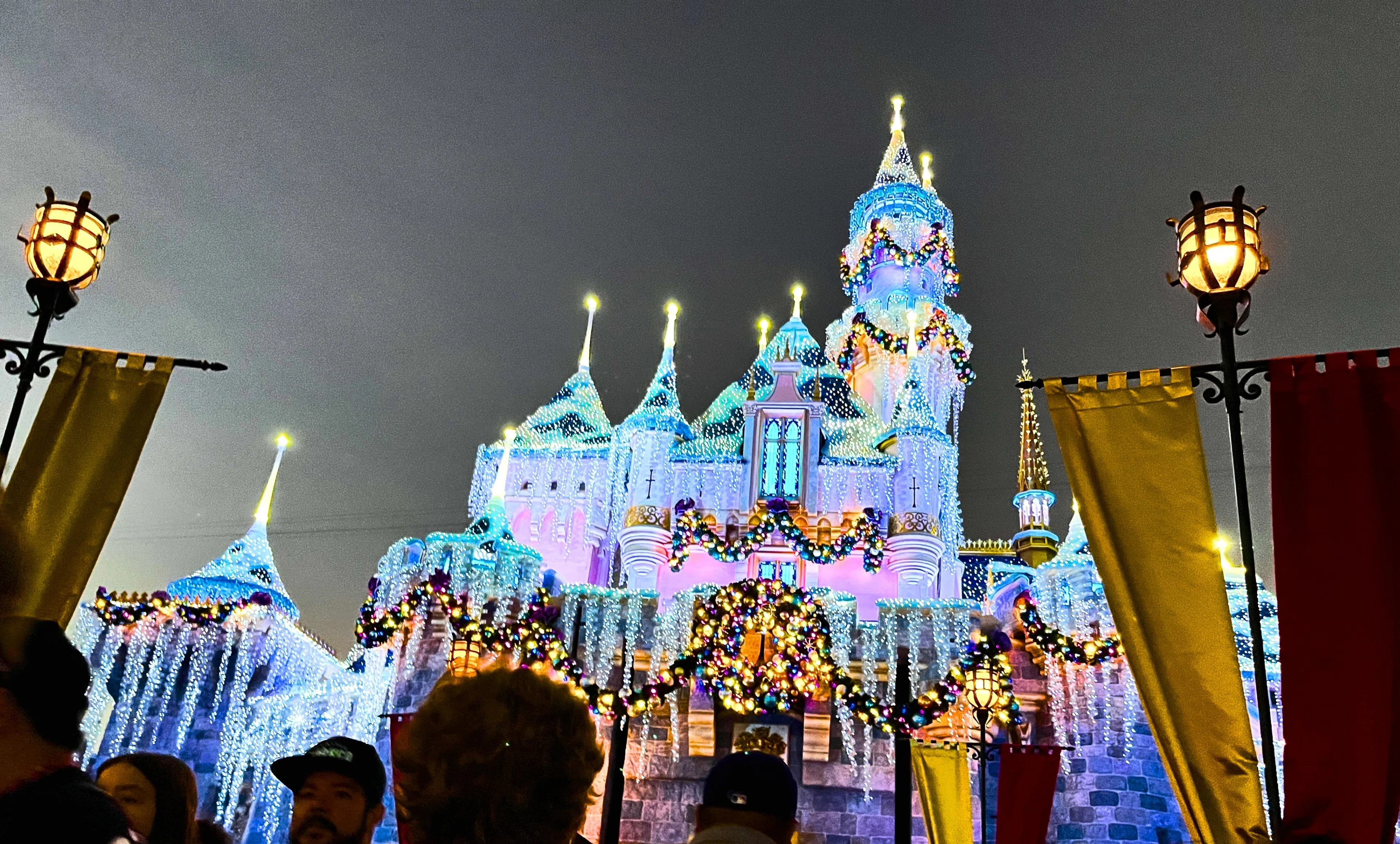 体験レポ】カリフォルニアの本場ディズニーランドのクリスマス