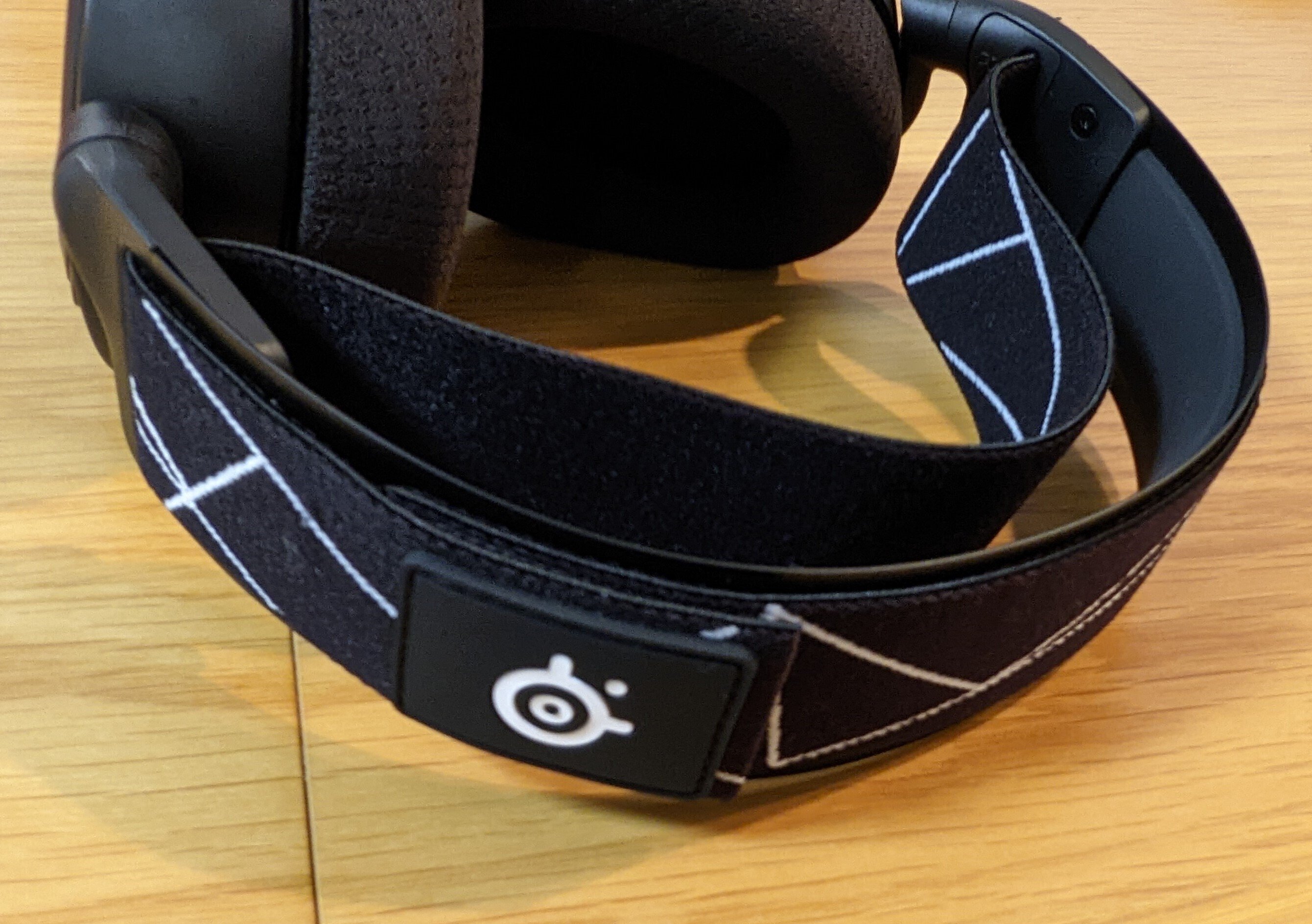 SteelSeries ARCTIS 9」 レビュー 全部入りのワイヤレスヘッド SteelSeries ARCTIS 9」 レビュー 全部入りのワイヤレスヘッド