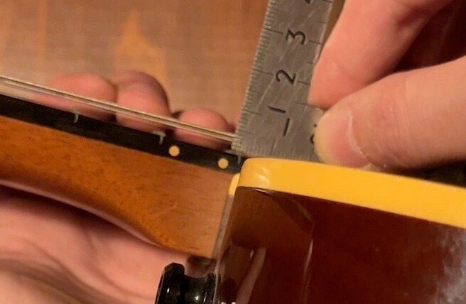 Schecter OMEN エレキギター玄高調整 必要 プロが行うギターの弦高調整の方法【一緒にやろう！】 - YouTube