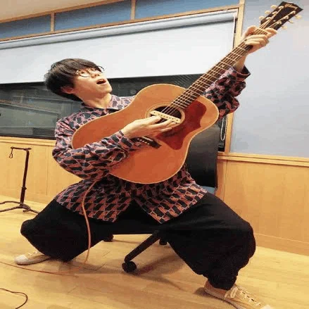 【本人使用】 sumika 片岡健太 ギター ピック 非売品 レア スミカ 随時更新】sumika・片岡 健太の使用ギター｜燈