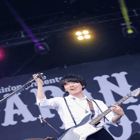 随時更新】sumika・片岡 健太の使用ギター｜らむ