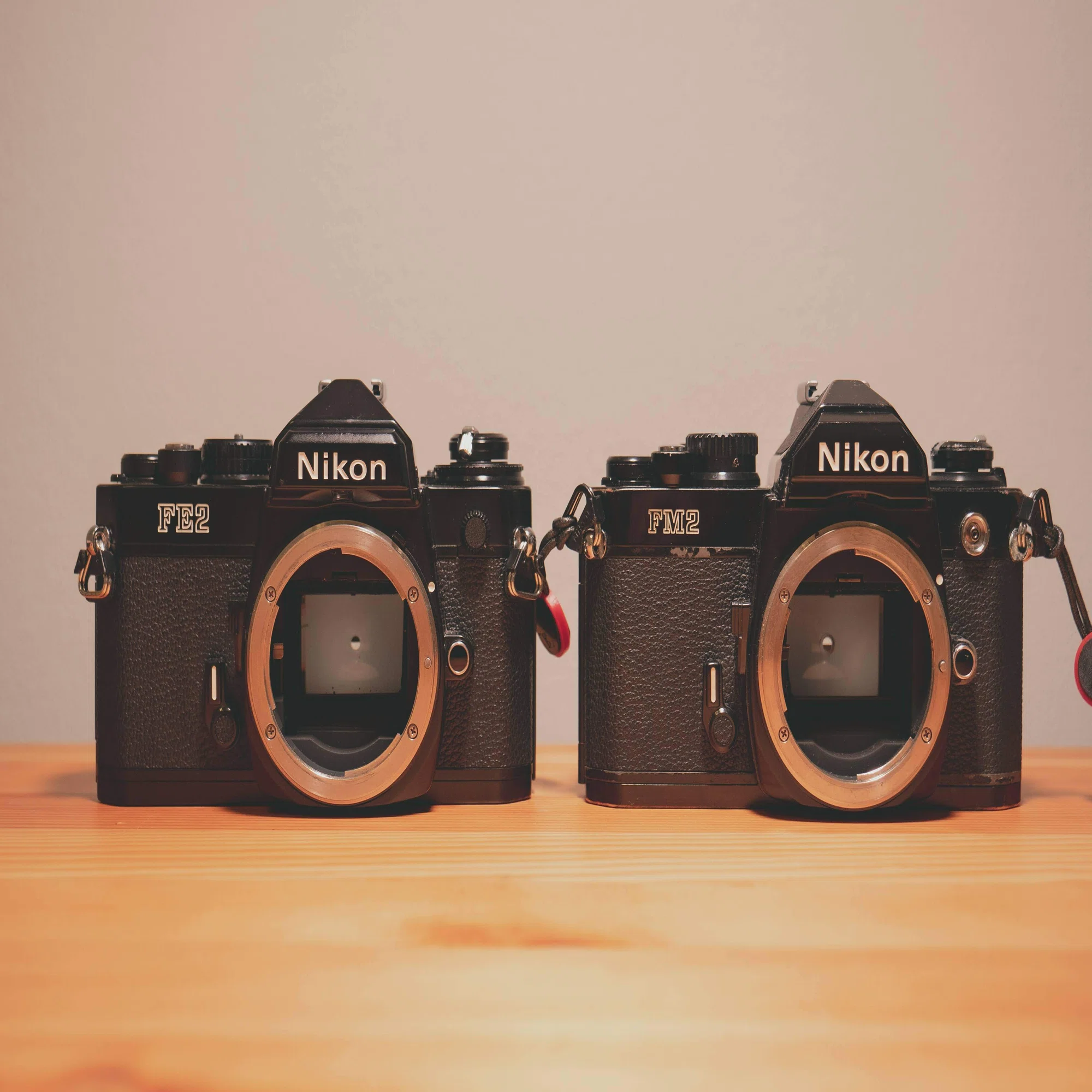 上がり」のカメラNikon FE2、お別れか？｜おかたろ@きょうも灯台