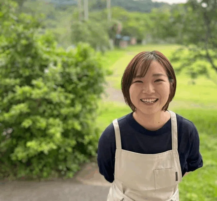 【のれん】武州草木染 絹混手染め しぼり段染めフリンジ　アカシア85×150 草木染めのぬくもりを。「tuzu.」｜錦江町公式note