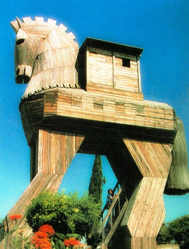 洋書 トロイ遺跡 トルコ canakkale_troyruins2-768x560.jpg