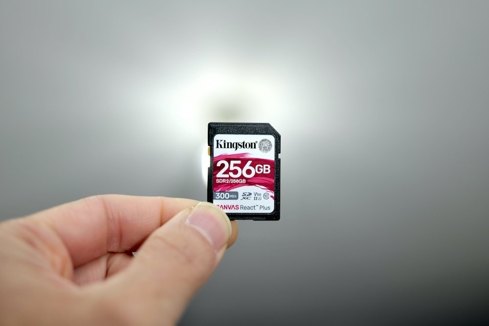 SONY FX3 メモリーカードはどれを選ぶ！？｜I'm a graphic designer