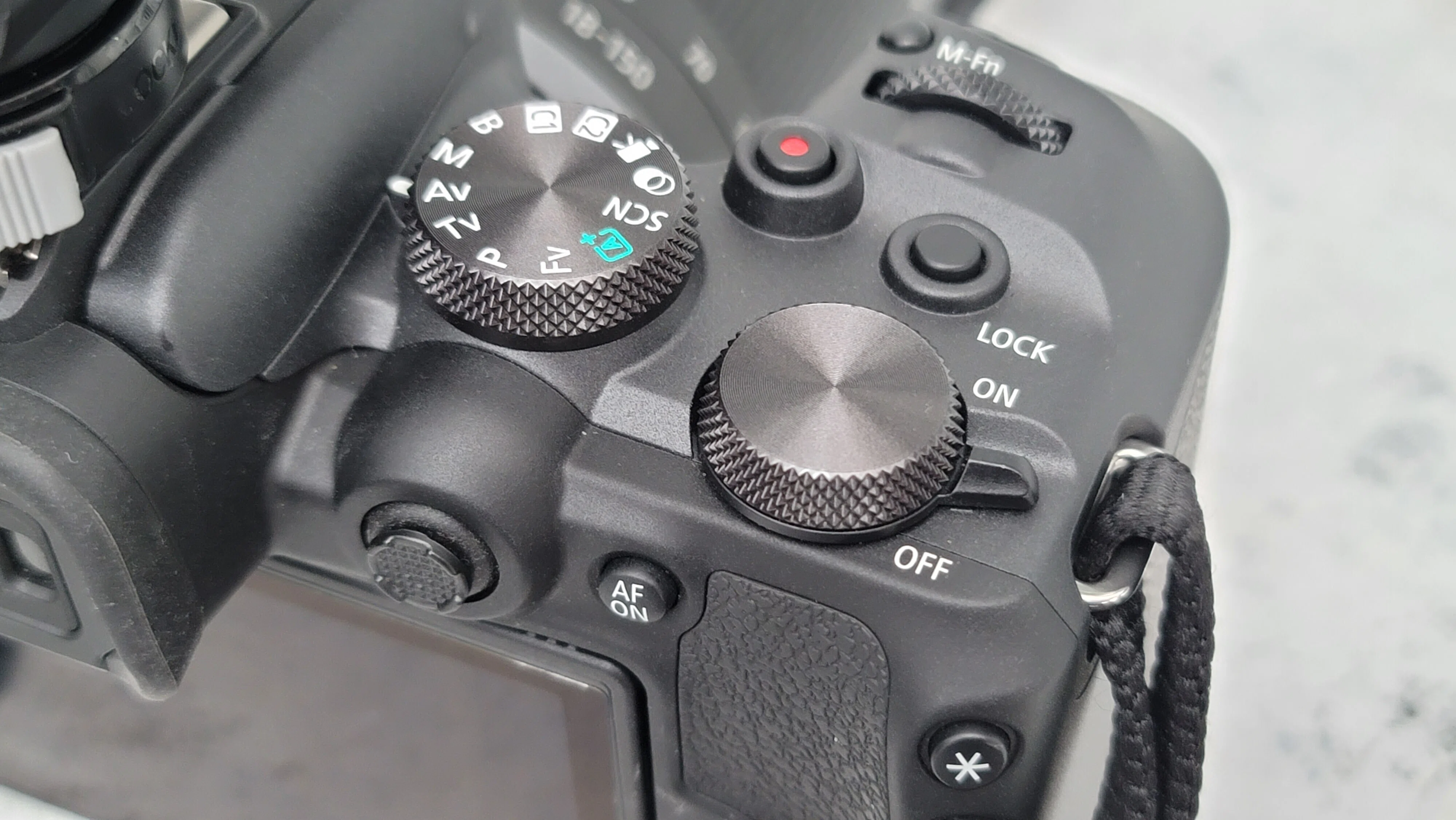 PENTAXユーザーが久々にキヤノンEOSカメラ (EOS R10)を購入した話 その
