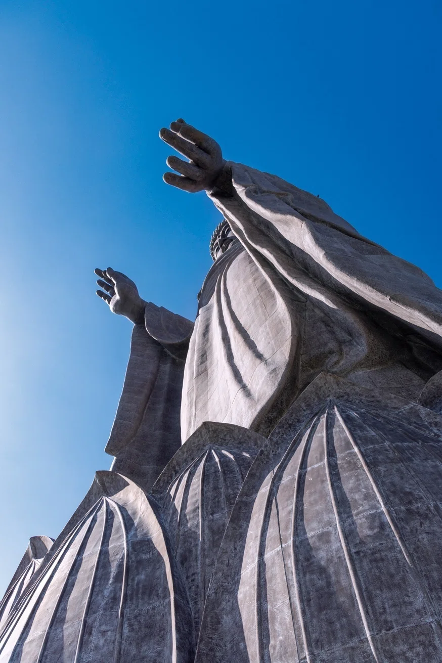 大仏と石で感じるマニアの世界（茨城県牛久市・大洗町）｜ホンタビ