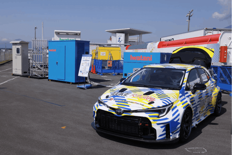 トヨタ自動車は水素エンジン車でモータースポーツに参戦する(写真:トヨタ自動車)