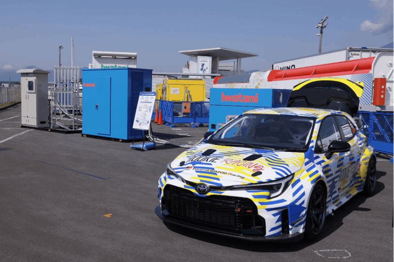 トヨタ自動車は水素エンジン車でモータースポーツに参戦する（写真：トヨタ自動車）