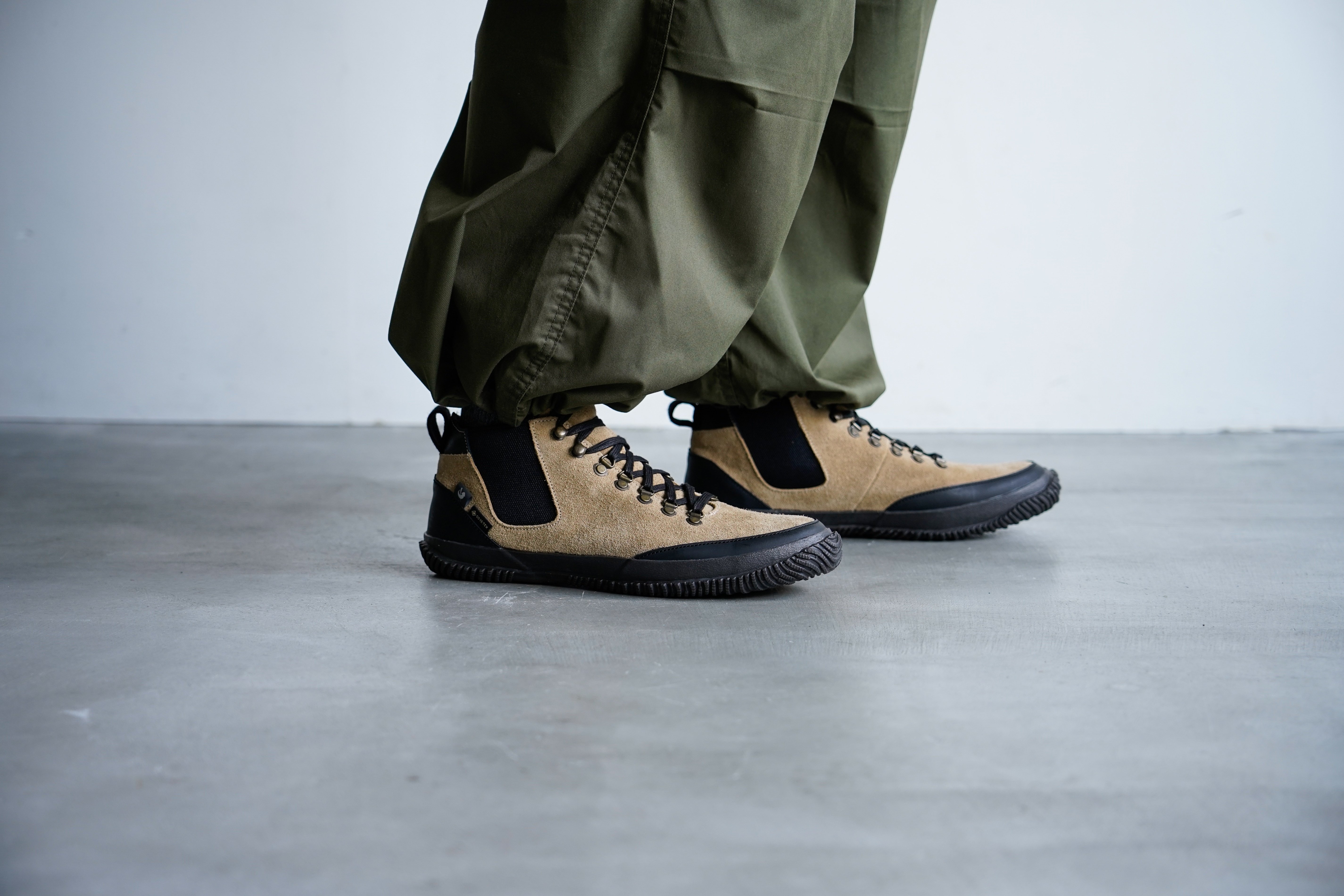 SPINGLE MOVE】人気のサイドゴアシューズがGORE-TEXファブリクス仕様に