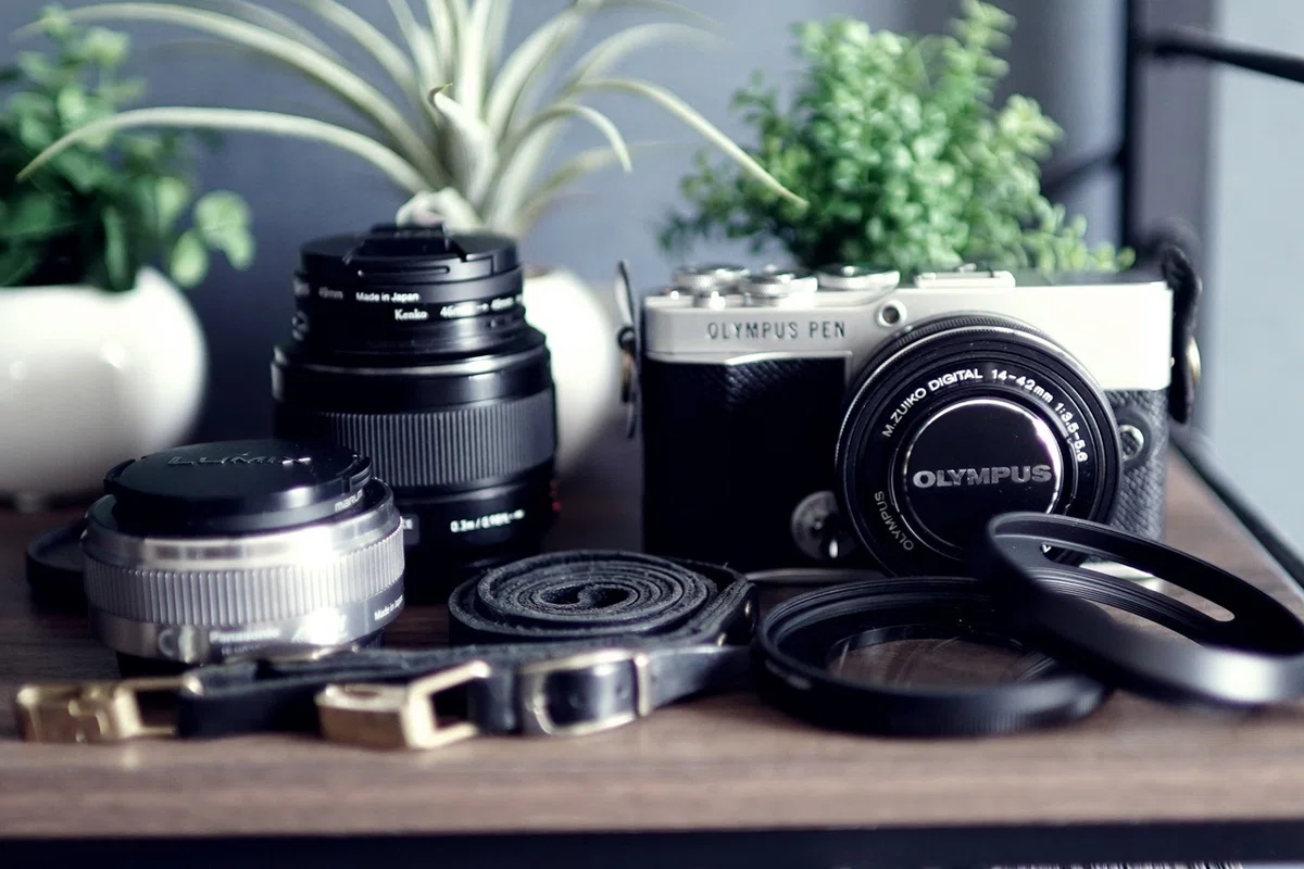 OLYMPUS オリンパス PEN E-PL9 35mm F1.7単焦点レンズセット 
