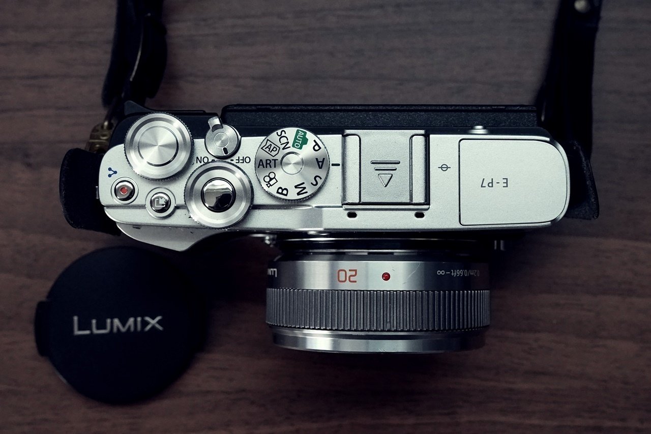 フルサイズ一眼使ってた人がPEN E-P7をお勧めする理由【半年間使用