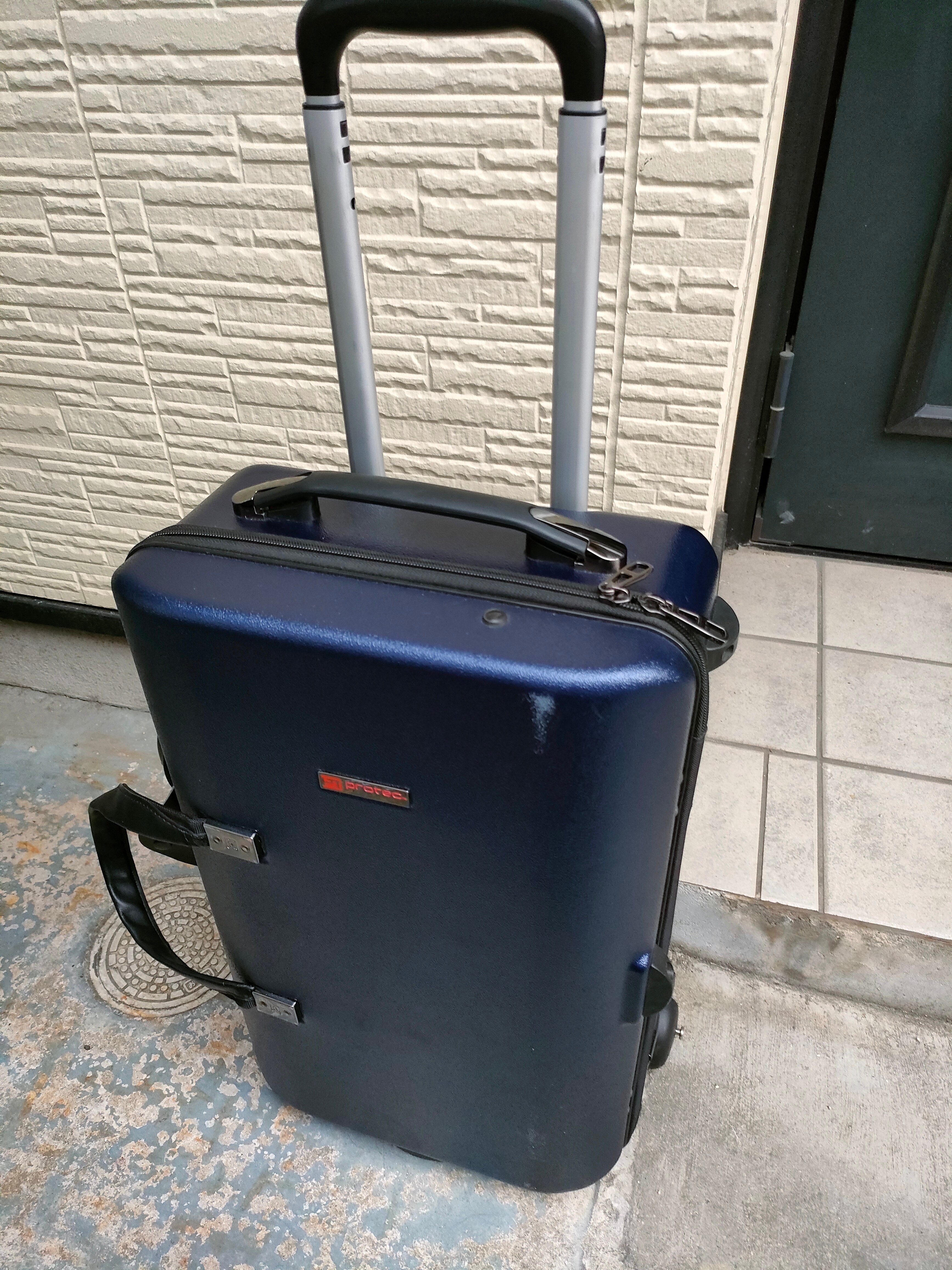 キャスター付きトランペットケースPROTEC BLT301のタイヤ交換した話