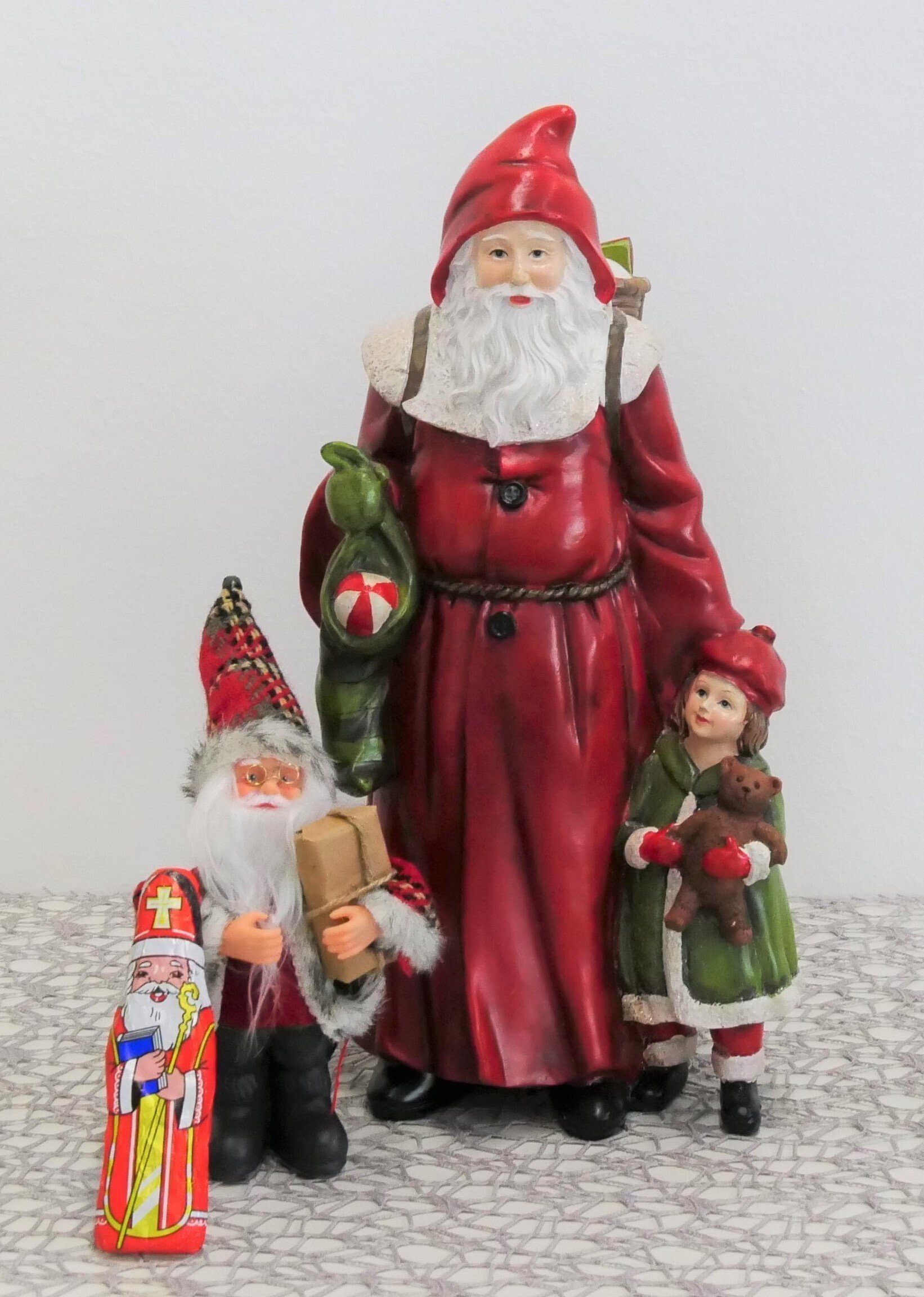 珍しい、サンタクロース NOLDIKA nisse｜寝転がるサンタ — JIAS ONLINE