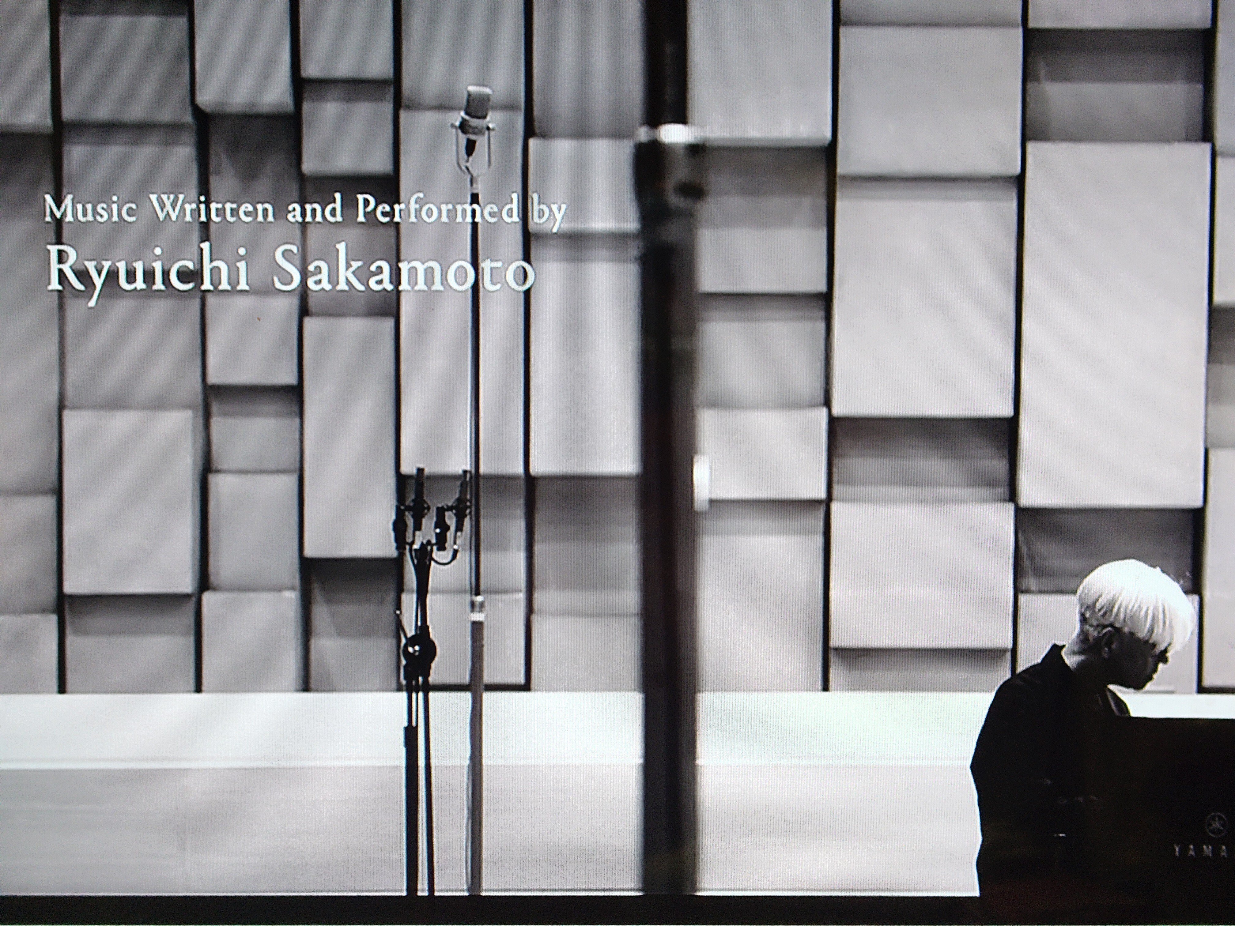 新品未開封Playing the Piano 12122020 坂本龍一初回黒盤 【公式通販】