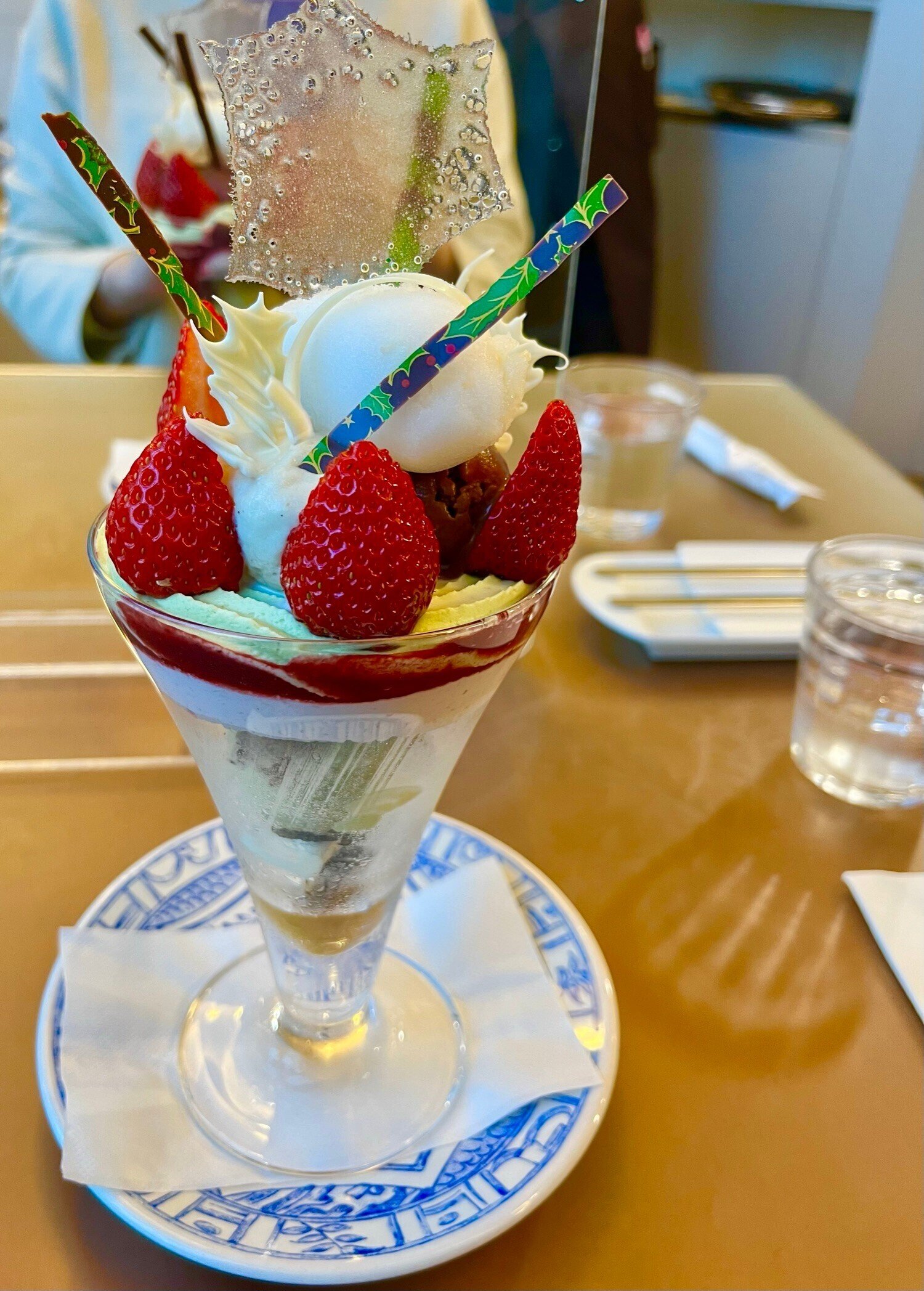 フェイクスイーツ♡贅沢ストロベリーパフェ♡ フェイクスイーツ贅沢ストロベリーパフェ