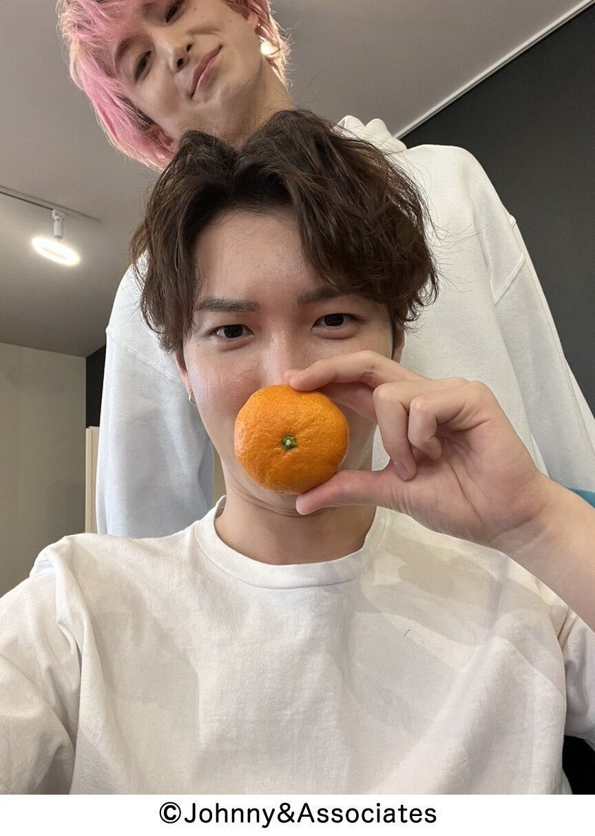 SnowMan なべさく　セルフィー 🐯2022年なべさくまとめ💙💗｜🍮