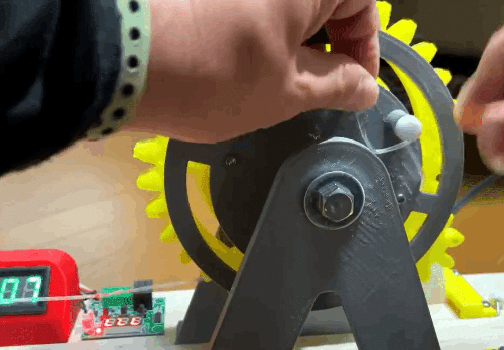 ペットボトルフィラメントメーカー 自作ペットボトルフィラメント製造機「フィラメント巻い太郎」の
