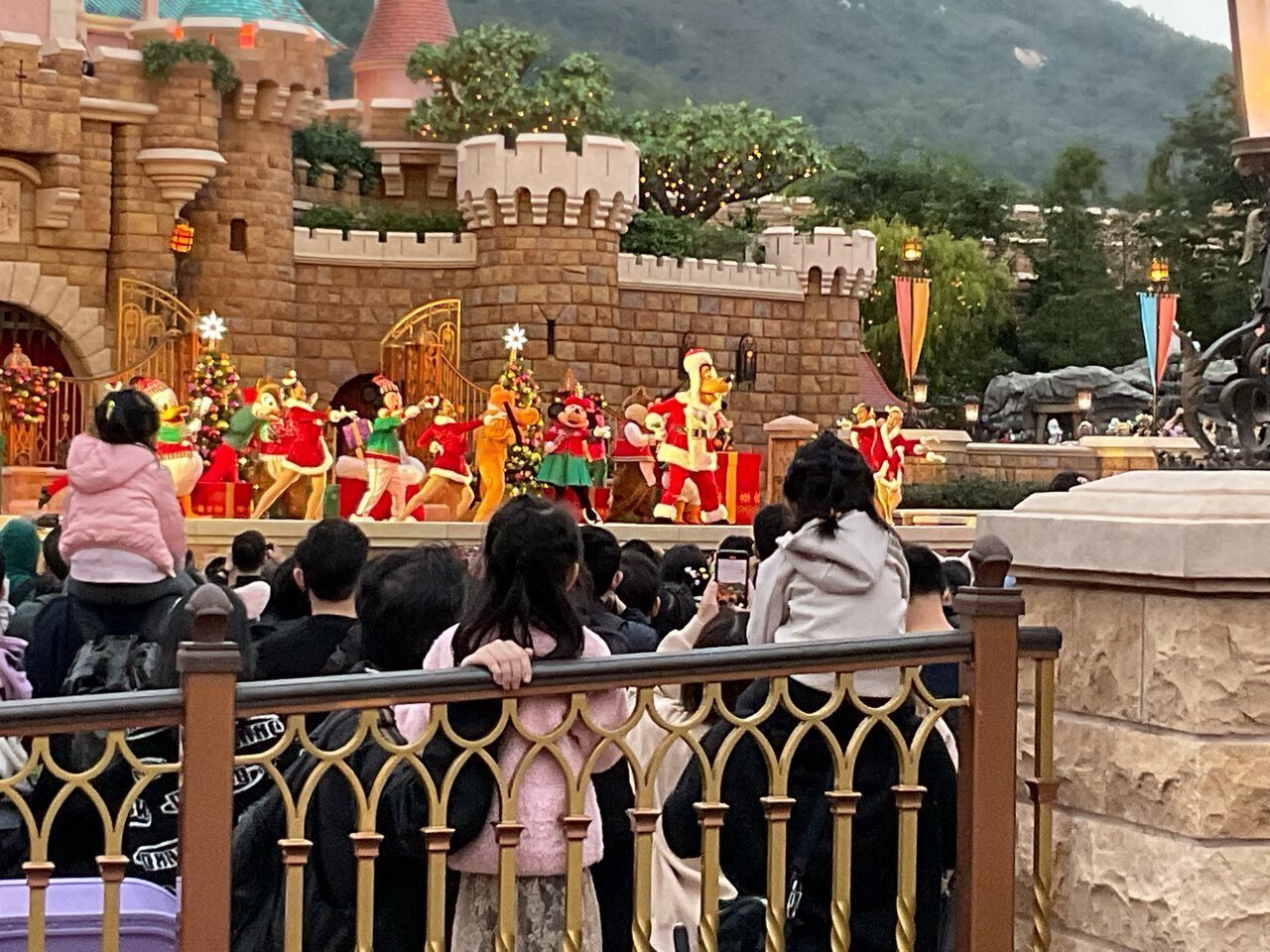 香港レポ】サンタグーフィーはどんなプレゼントを持ってくるのか…？新