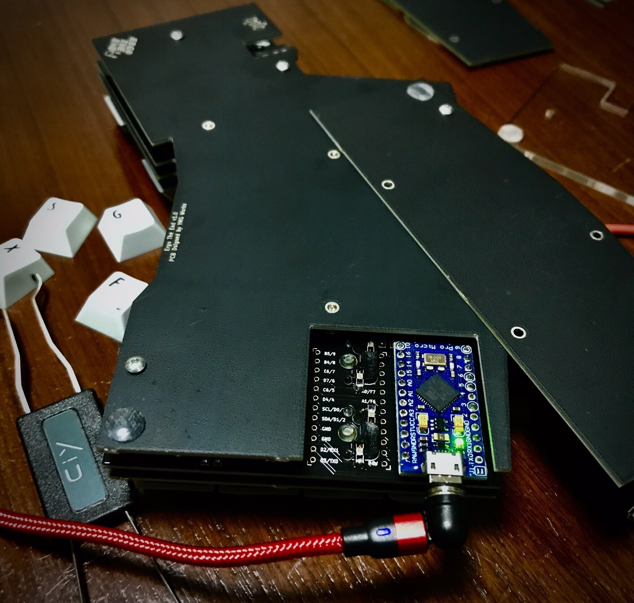 End Gameを目指して！自作キーボード「Ergo The End」を作った話｜YMG