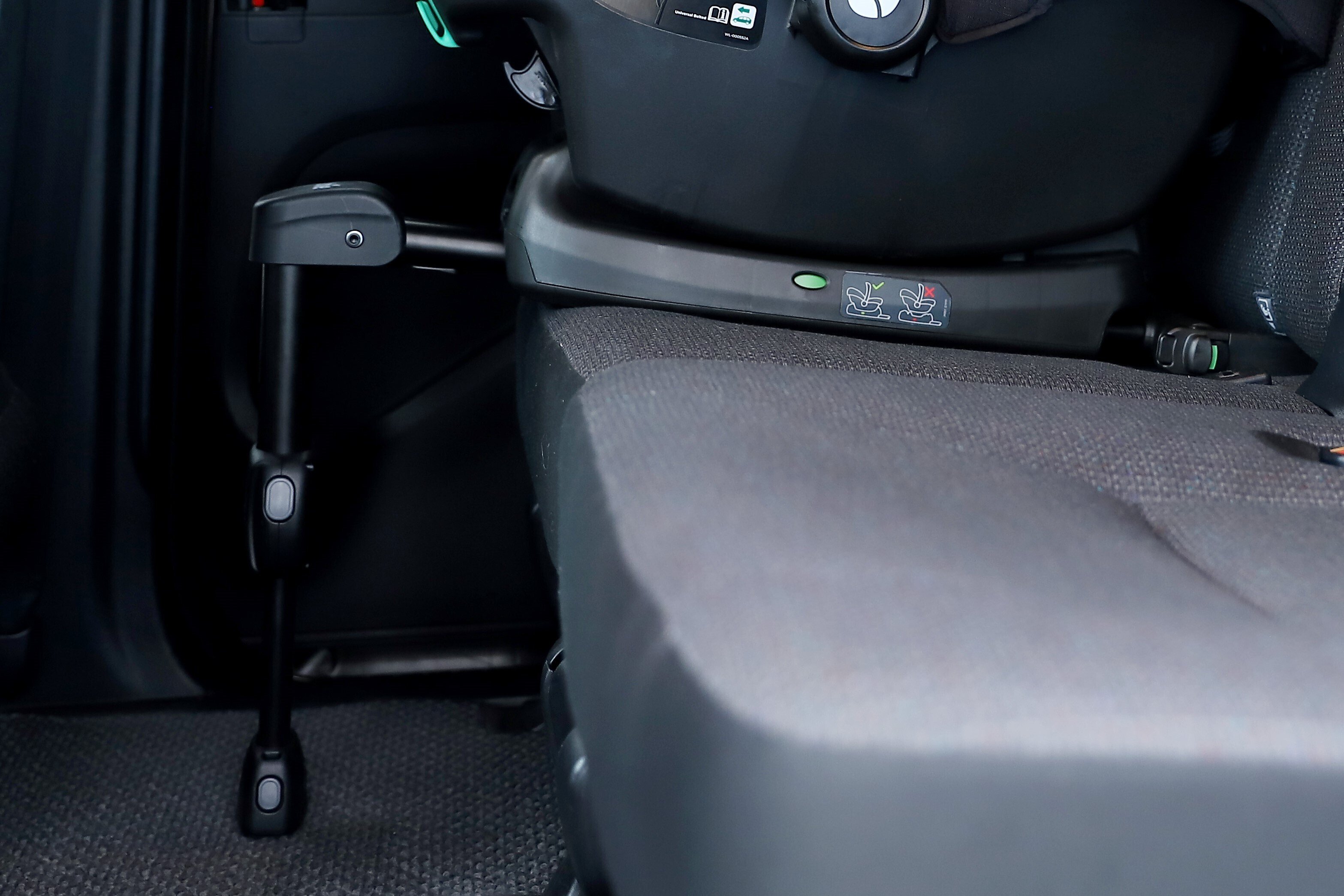 スタッフ厳選！マンスリーアイテム】「i-Snug2」「i-base lx2