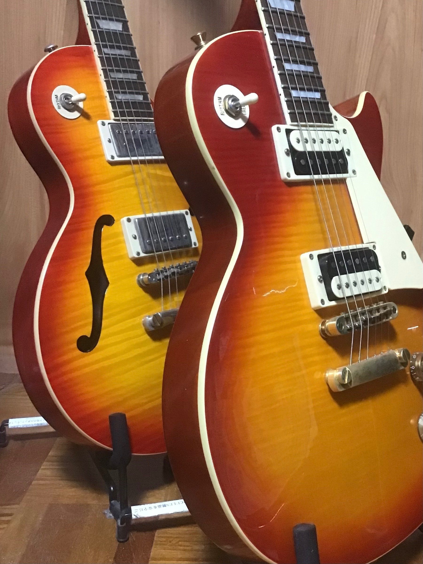 希少“ぼっちざろっく” BLITZ Les Paul タイプのゴールドパーツ仕様 希少“ぼっちざろっく” BLITZ Les Paul タイプのゴールドパーツ