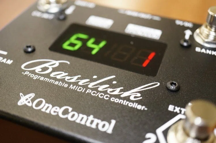 小さくても多機能！使い方自由自在なMIDIコントローラー！ONE CONTROL 