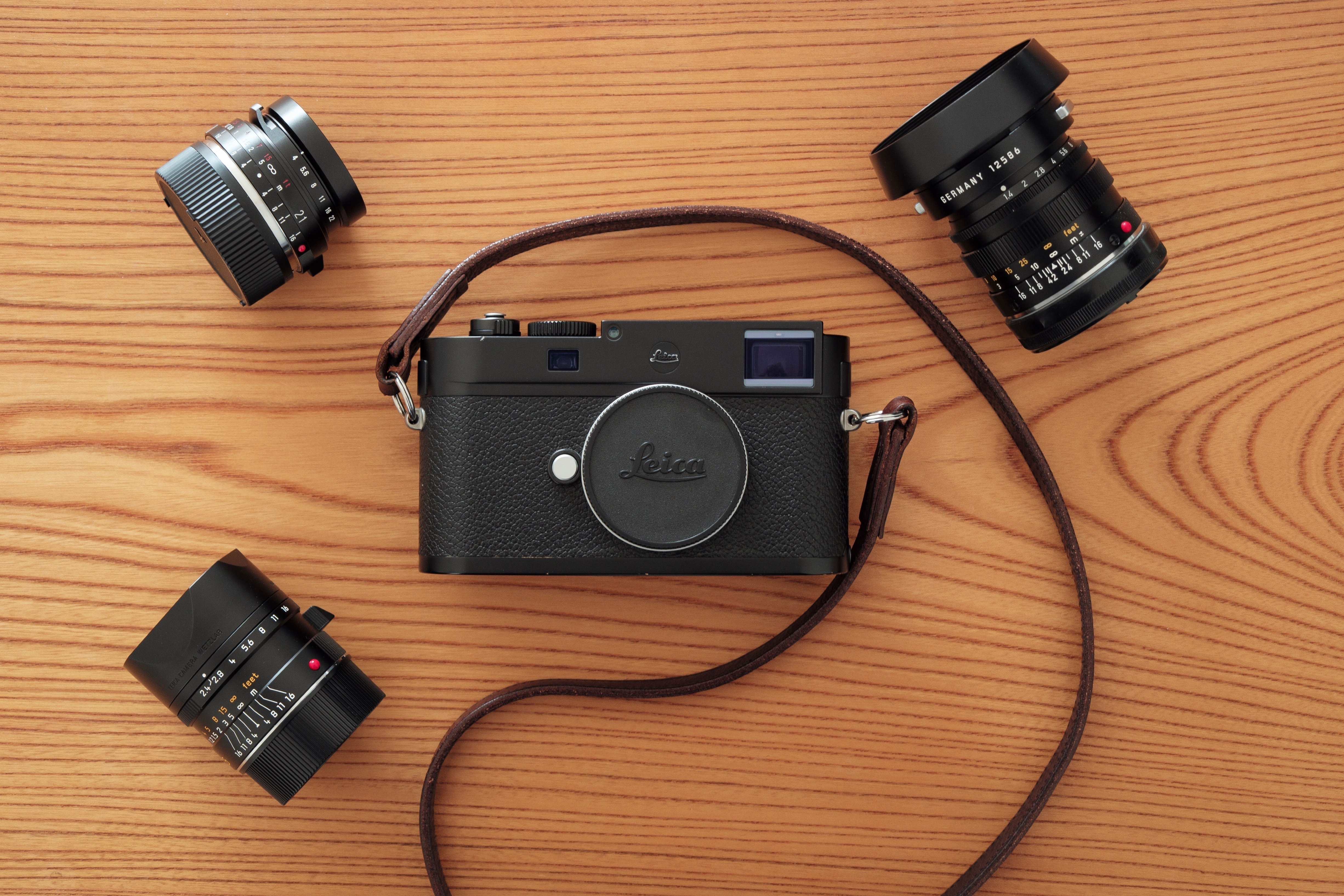 Leica M262 レンジファインダーカメラ ブラック 充電器付き Leica M262 レンジファインダーカメラ ブラック 充電器付き