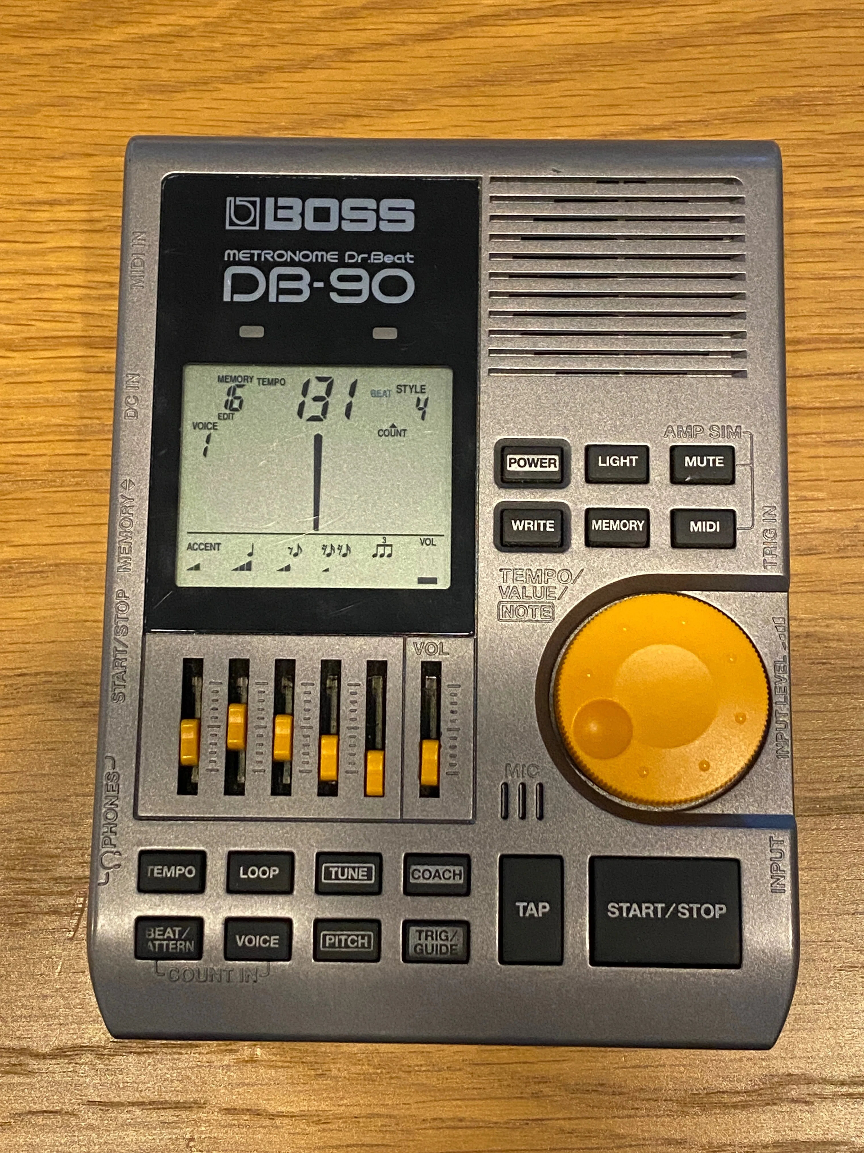 ドラマーのライブ用メトロノーム｜hikodrums