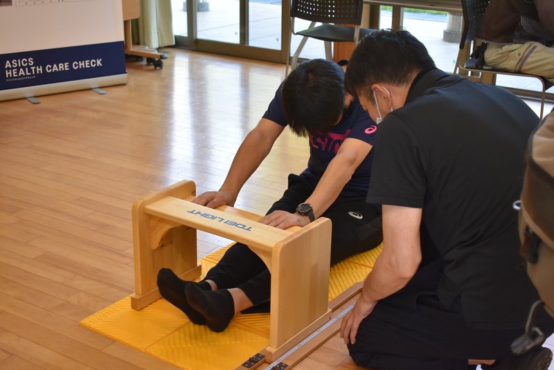 アシックスのデジタル技術を活用した健康増進プログラム「AHCC」 を使って今治市民の健全度を評価【株式会社今治.夢スポーツ】