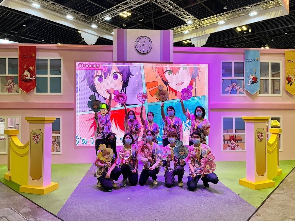 すとぷり2022 NewYear 全員集合 Amazon.co.jp: すとぷり 2022 New Yearグッズ 2022カレンダー : 文房具