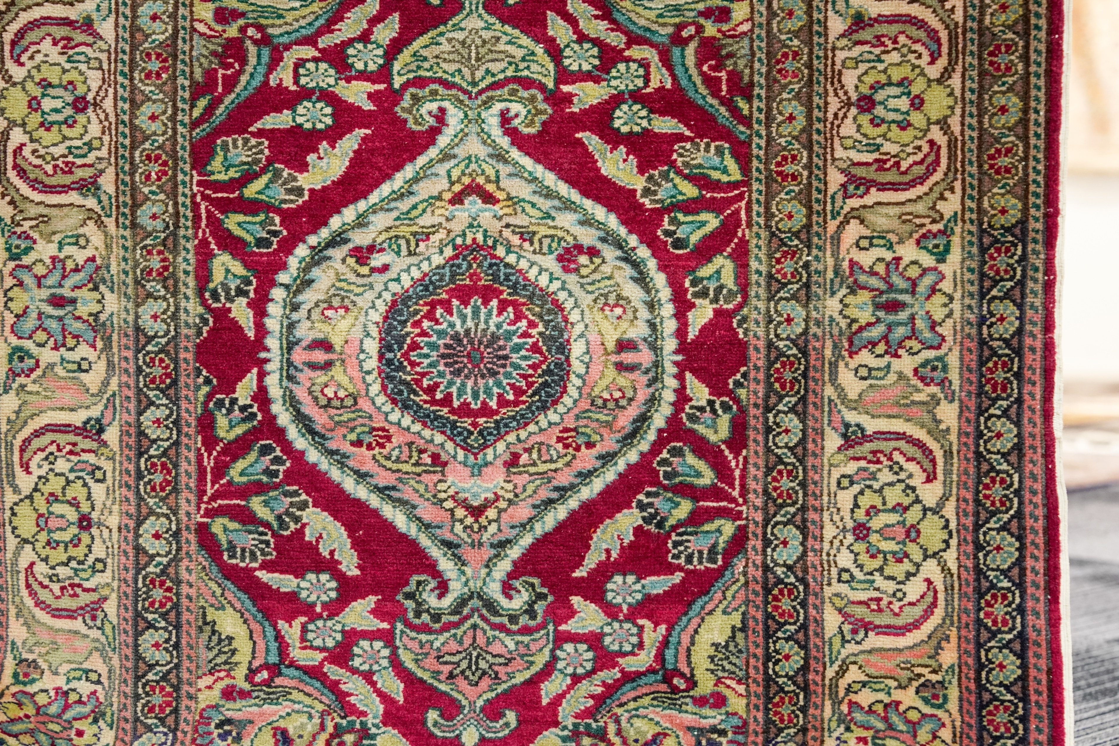 マムルーク絨毯に見られるトルコ民族の文化的影響 マムルーク絨毯に見