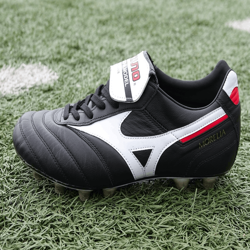 サッカーシューズ ｢モレリア｣ 。40年近く変わらないコンセプトに学ぶ